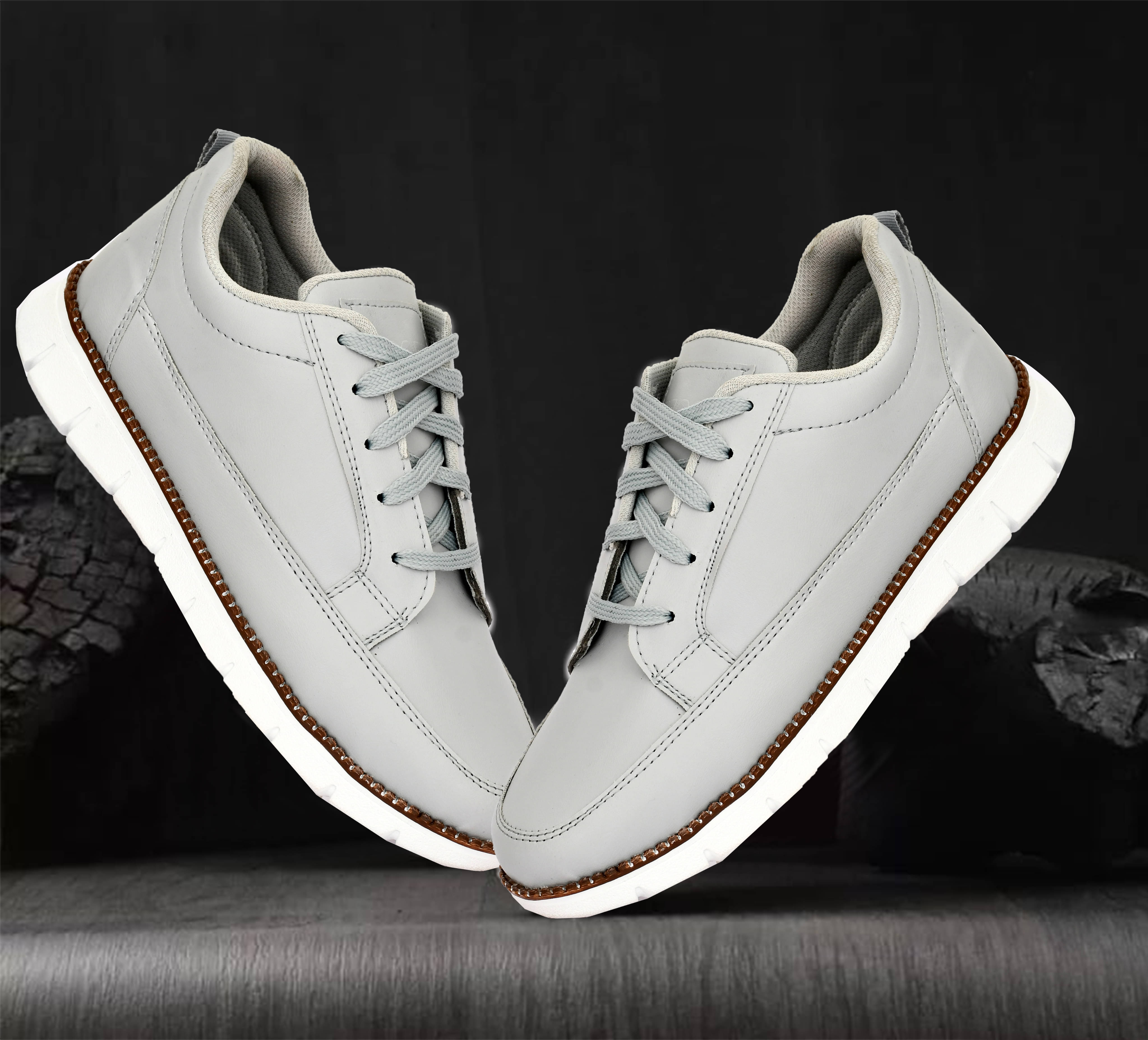     			Groofer Grey Men's Sneakers
