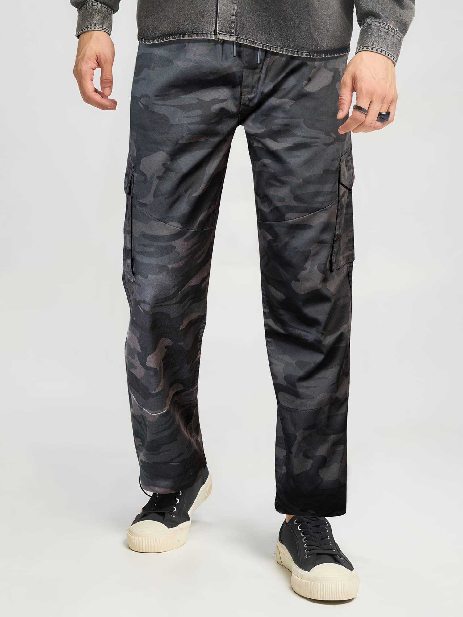     			JB JUST BLACK Relax Flat Men's Cargos - Grey ( Pack of 1 )