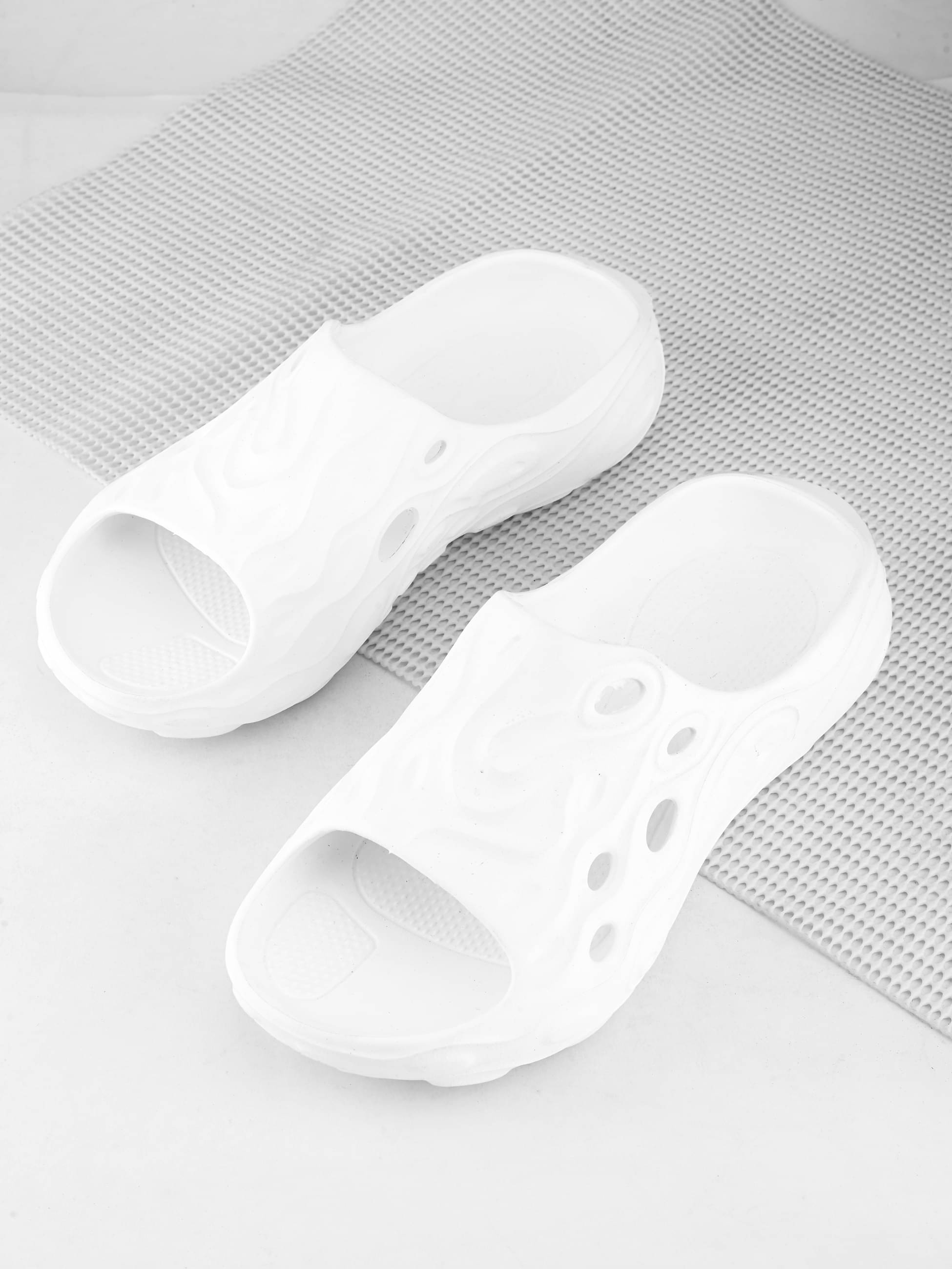     			Big Fox White Men's Slide Flip Flop