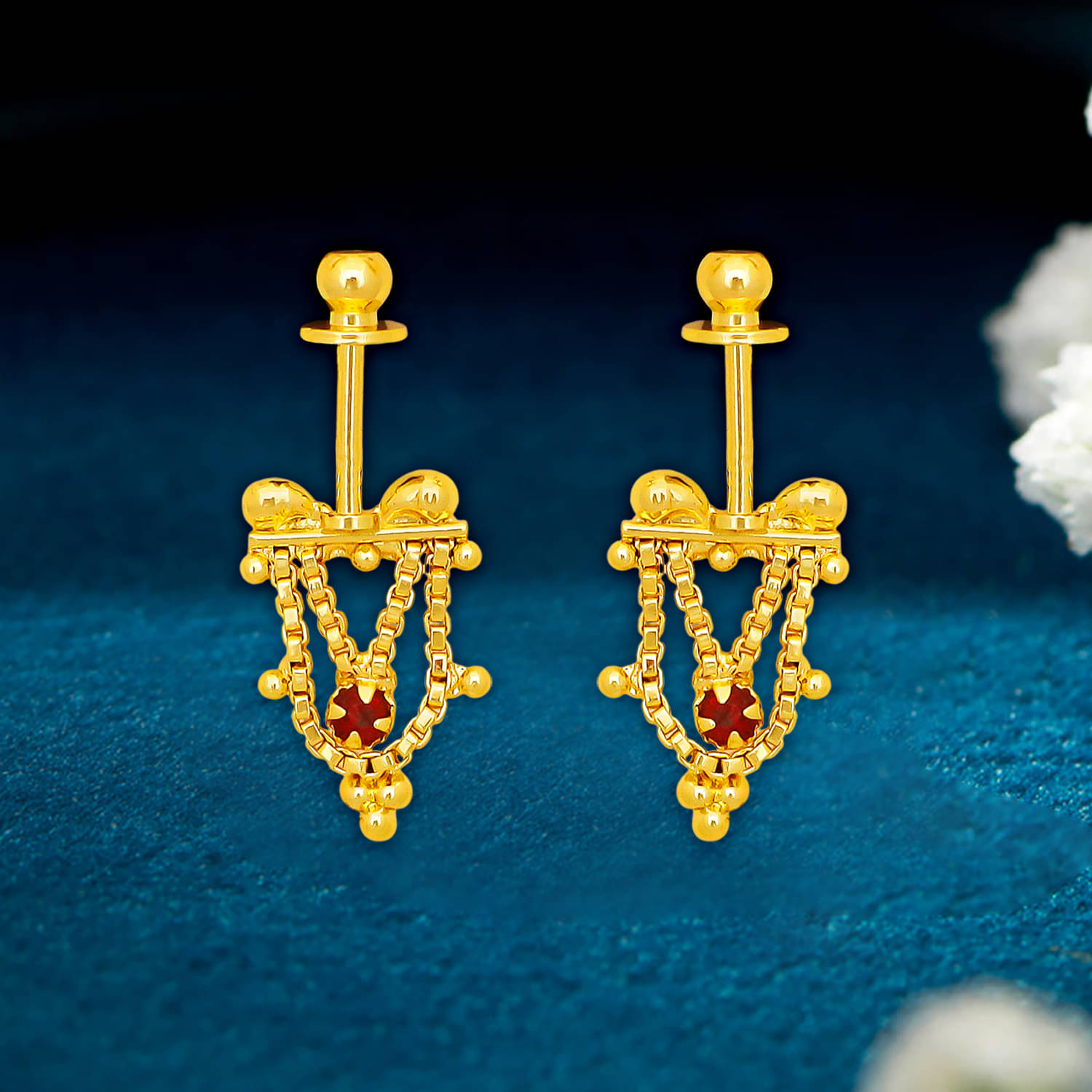     			Drashti Collection Golden Stud Earrings ( Pack of 1 )