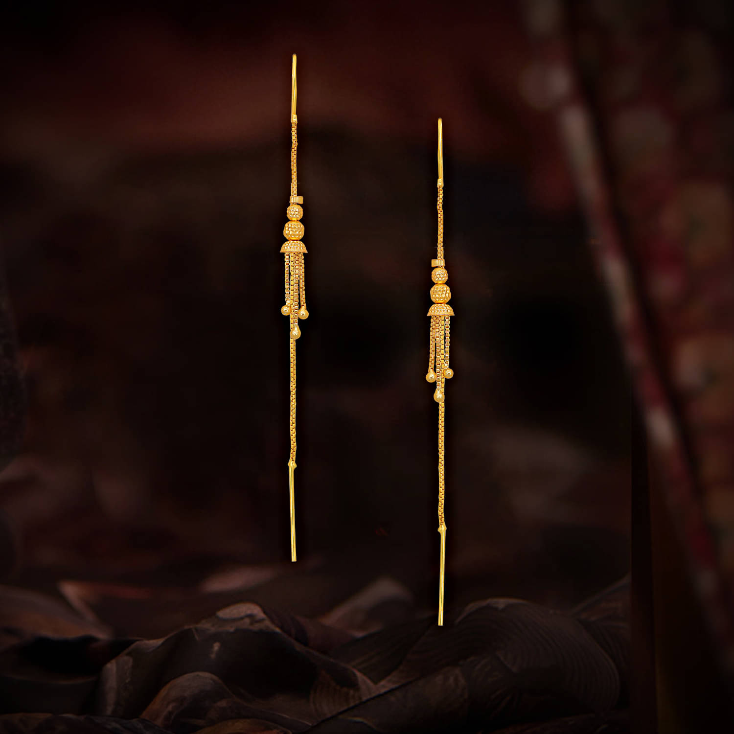     			Drashti Collection Golden Threader Earrings ( Pack of 1 )