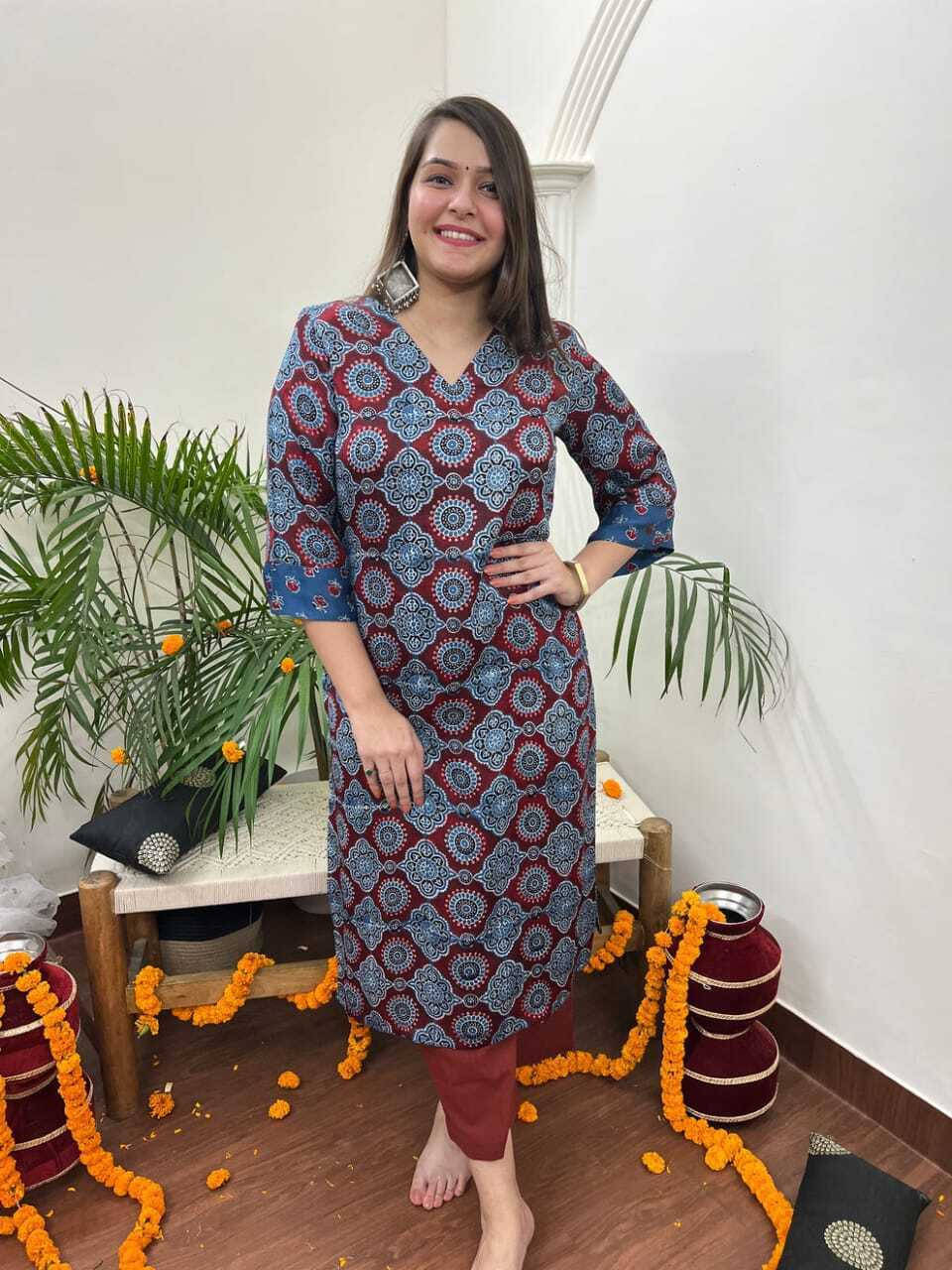 FASHION N YOU Women Viscose Rayon Printed A-line Kurti ( Maroon ) FASHION N YOU Women Viscose Rayon Printed A-line Kurti ( Maroon )