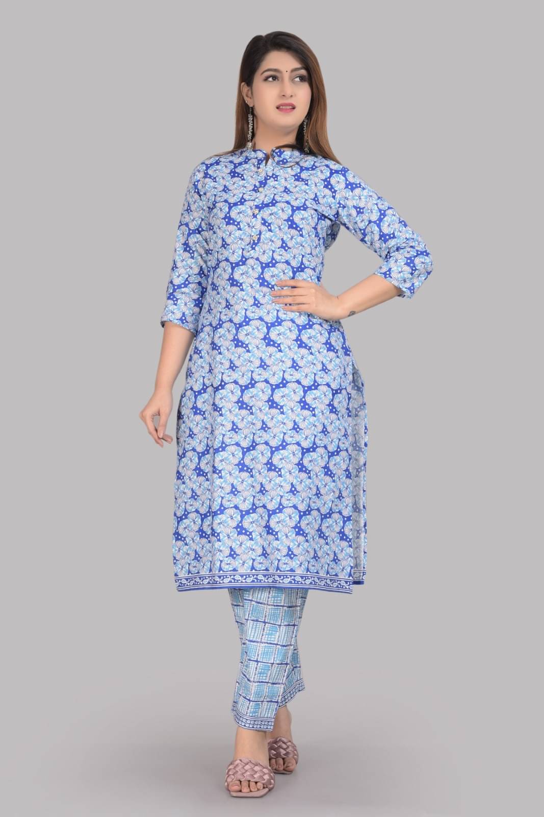     			Metafab Women Cotton Printed Straight Kurti With Pants ( Light Blue )