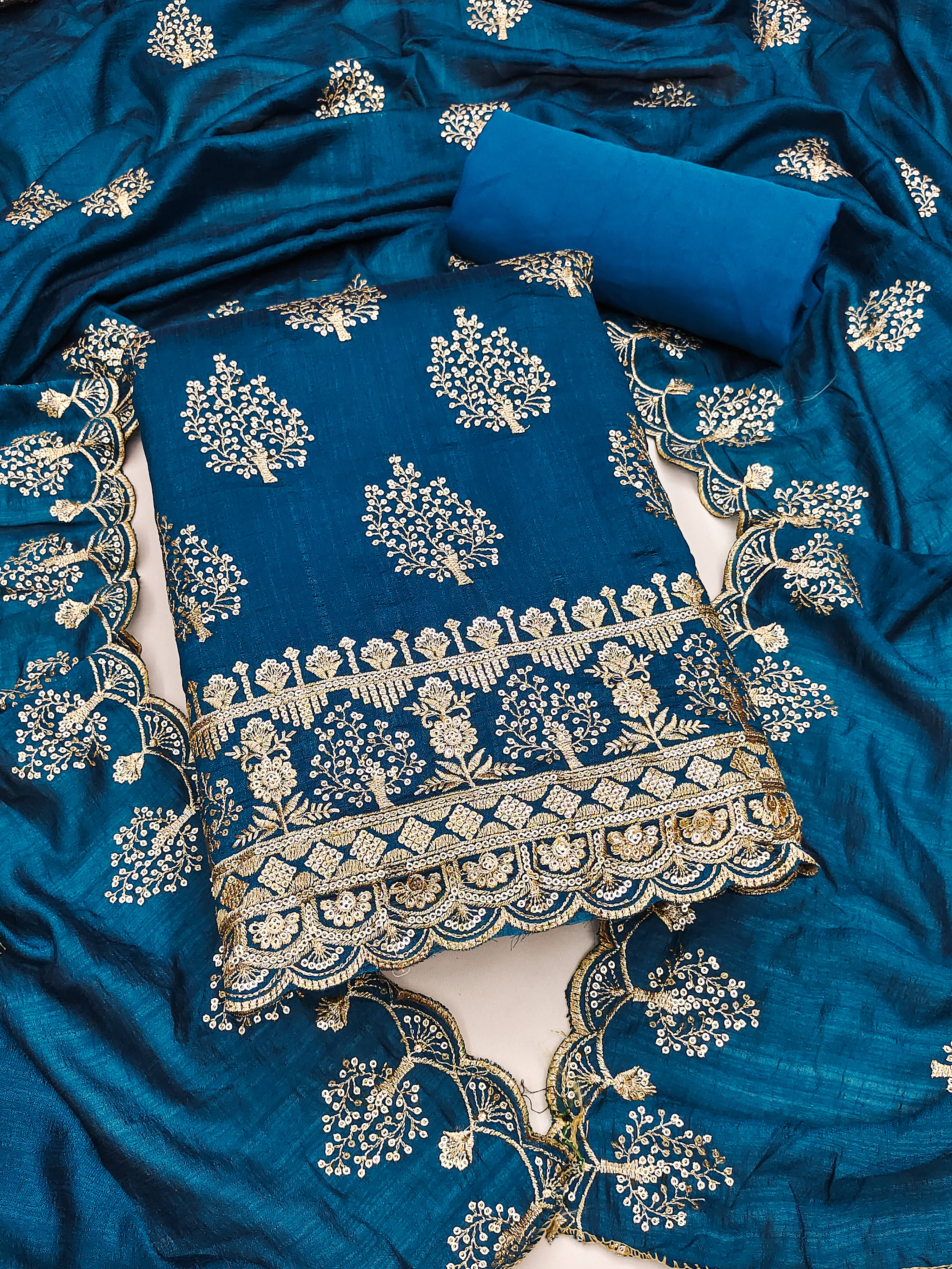 Nayanthara Trends Women Silk Unstitched Dress Material ( Blue )     			Nayanthara Trends Women Silk Unstitched Dress Material ( Blue )
