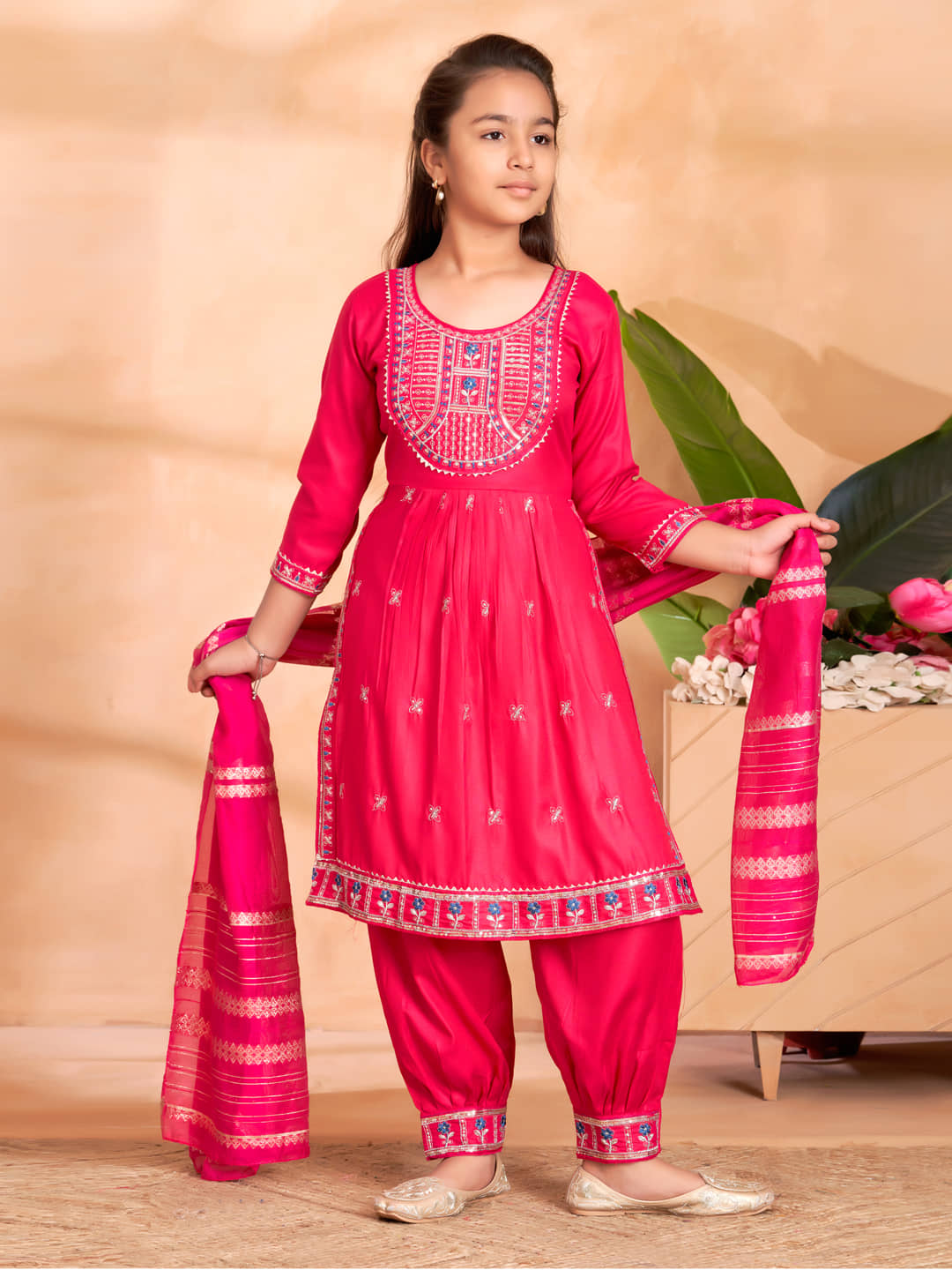 Aarika Girls Cotton Blend Kurti with Salwar ( Pack of 1 , Pink )