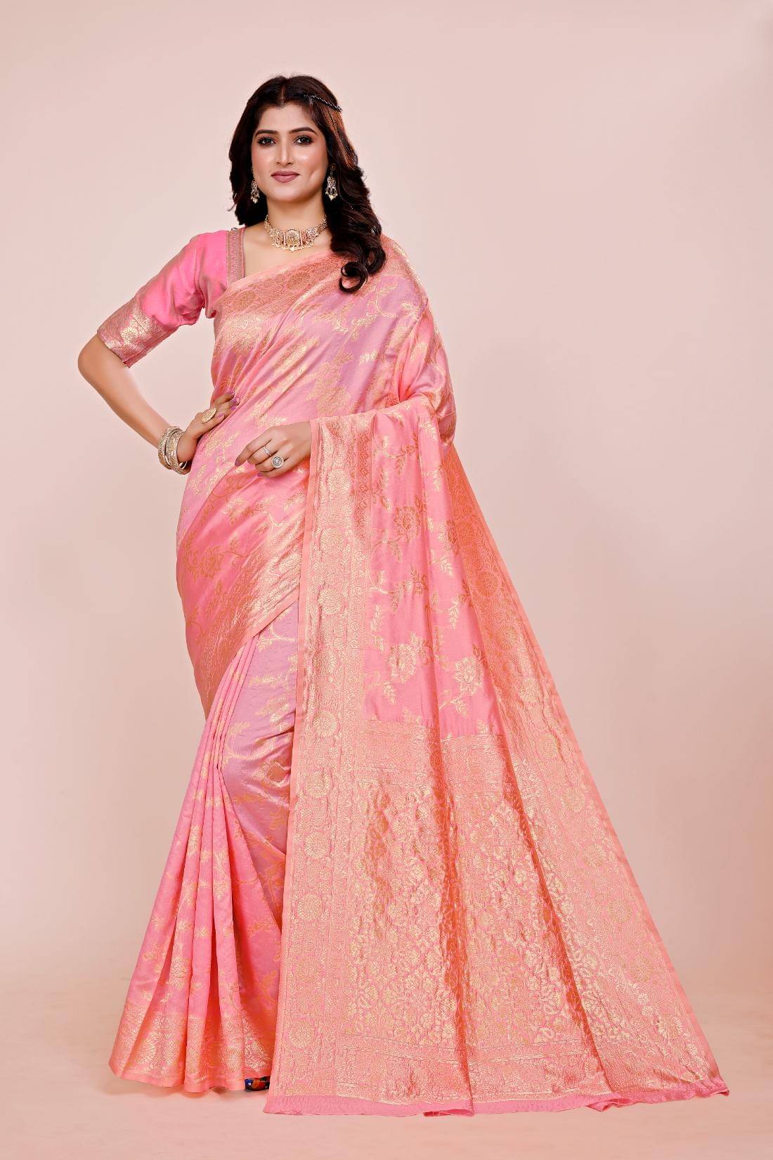     			DHAYNA AND REEWA FASHION Jacquard Woven Saree With Unstitched Blouse Piece ( Pink )