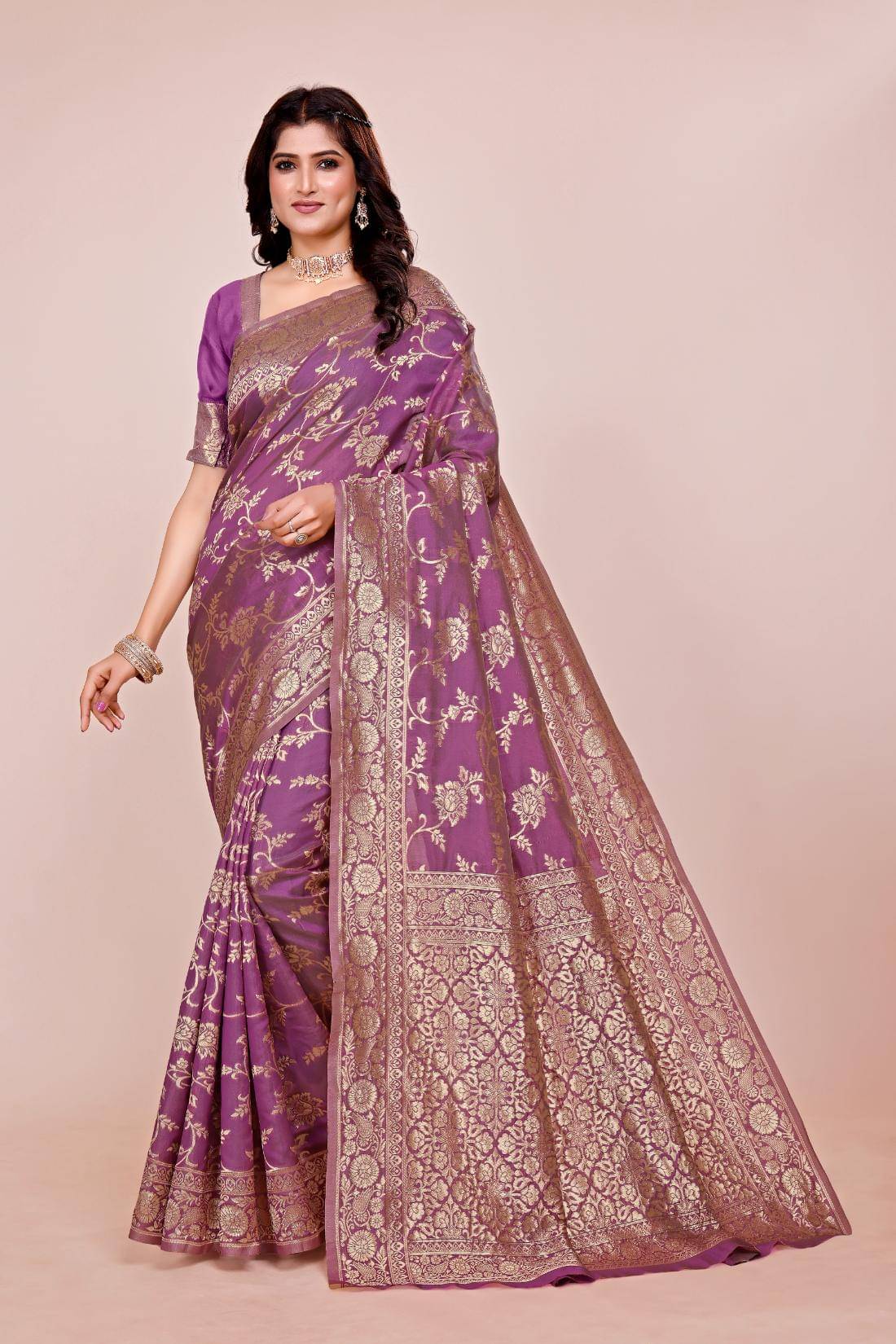 DHAYNA AND REEWA FASHION Jacquard Woven Saree With Unstitched Blouse Piece ( Wine ) DHAYNA AND REEWA FASHION Jacquard Woven Saree With Unstitched Blouse Piece ( Wine )