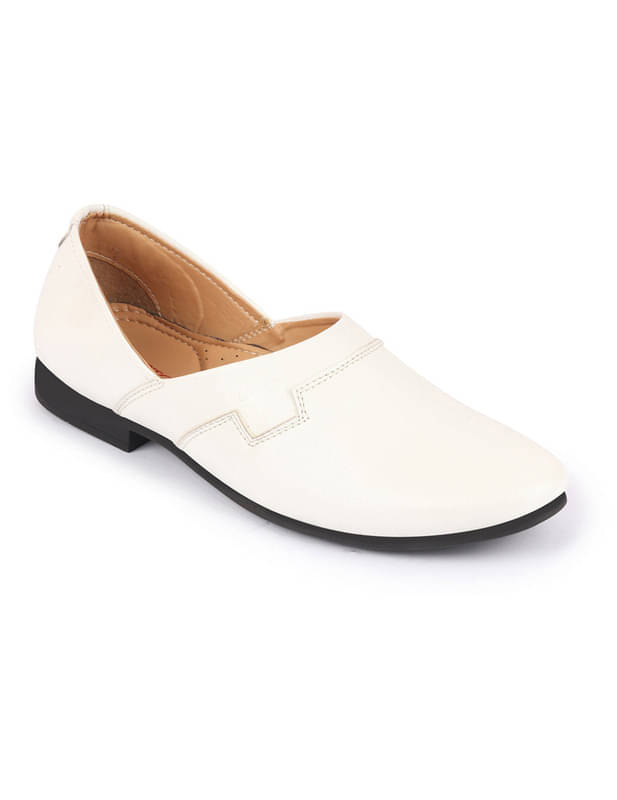     			Fausto White Men's Jutti