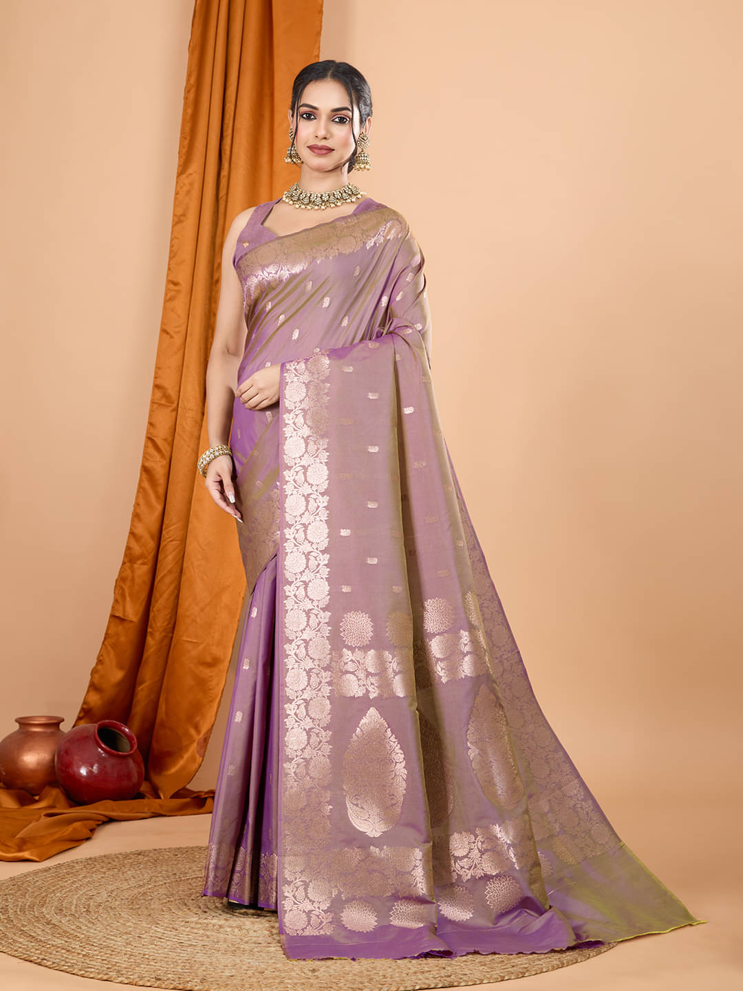 Nayanthara Trends Banarasi Silk Woven Saree With Unstitched Blouse Piece ( Lavender ) Nayanthara Trends Banarasi Silk Woven Saree With Unstitched Blouse Piece ( Lavender )