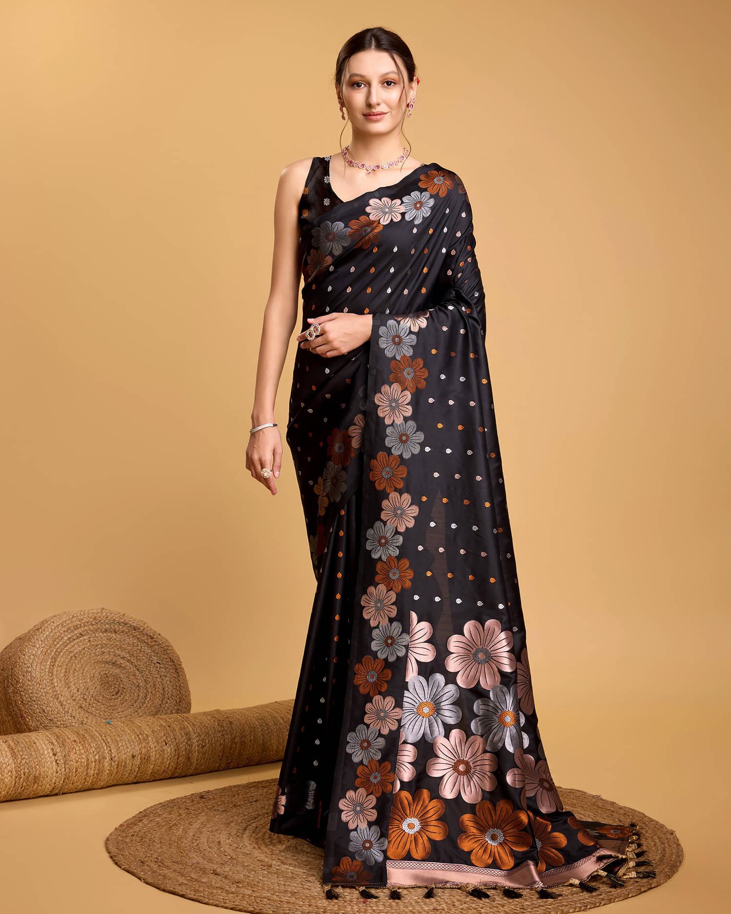 Nayanthara Trends Jacquard Woven Saree With Unstitched Blouse Piece ( Black ) Nayanthara Trends Jacquard Woven Saree With Unstitched Blouse Piece ( Black )