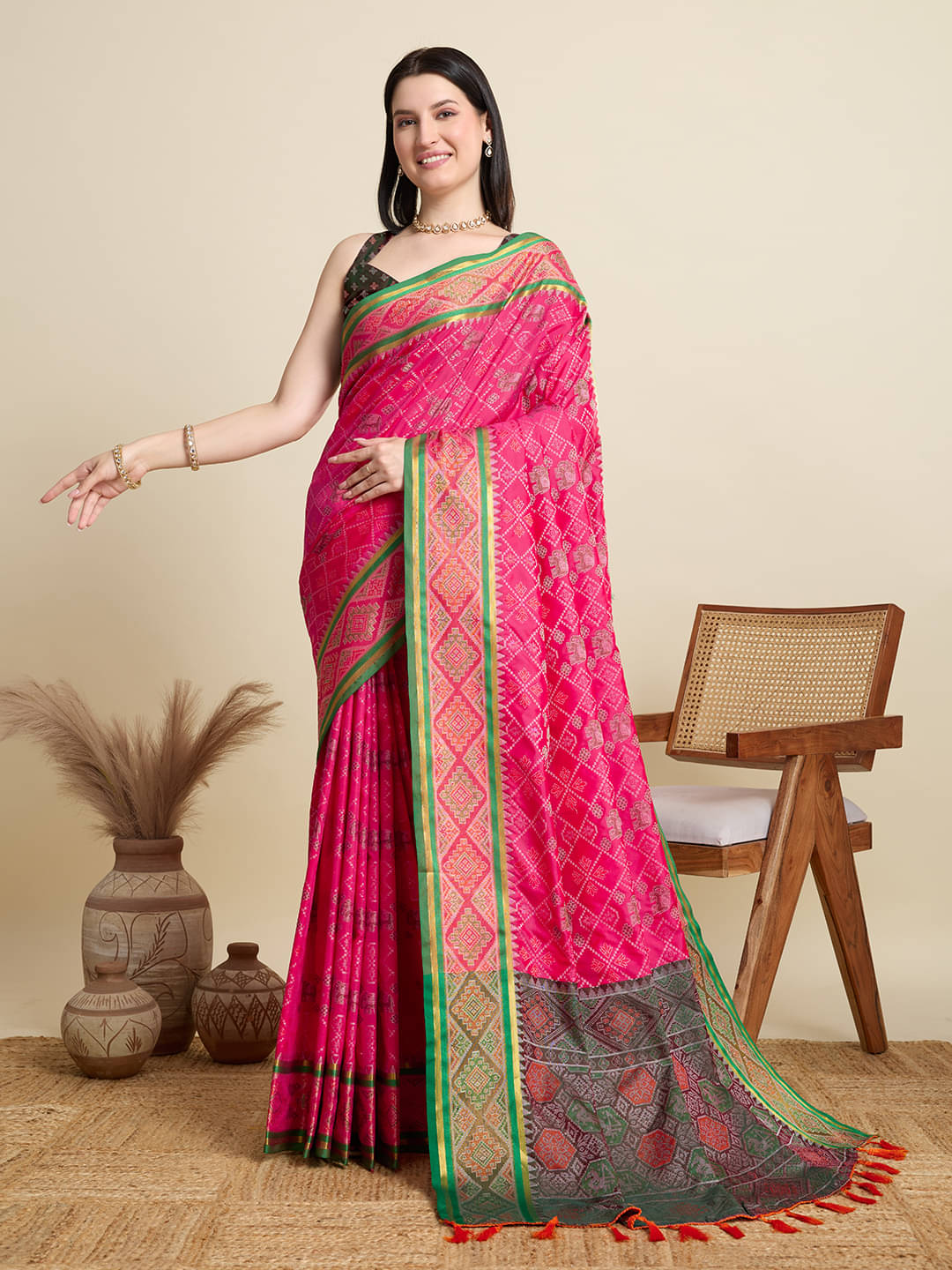 Nayanthara Trends Silk Blend Printed Saree With Unstitched Blouse Piece ( Pink ) Nayanthara Trends Silk Blend Printed Saree With Unstitched Blouse Piece ( Pink )