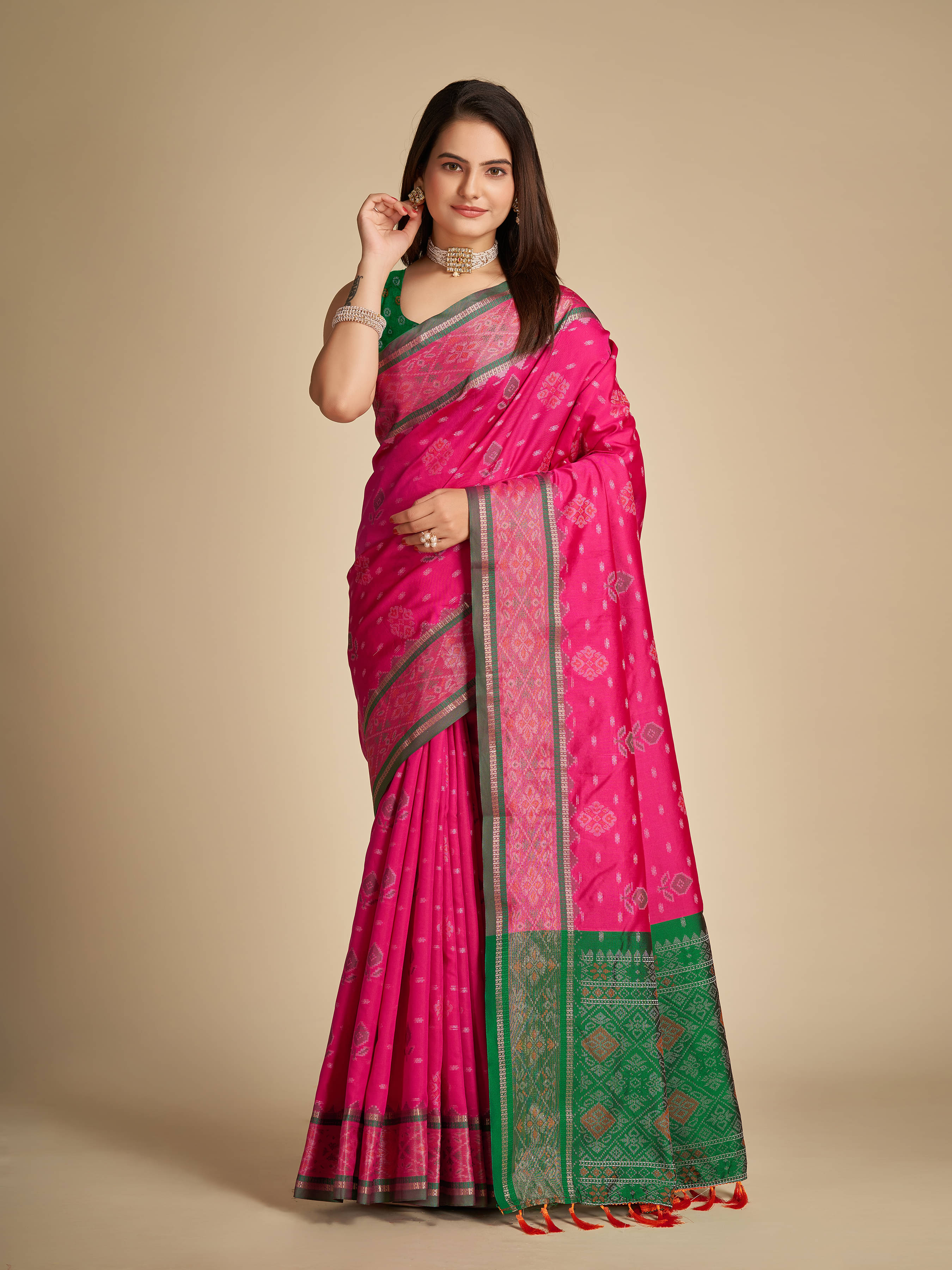 Nayanthara Trends Silk Blend Woven Saree With Unstitched Blouse Piece ( Pink ) Nayanthara Trends Silk Blend Woven Saree With Unstitched Blouse Piece ( Pink )