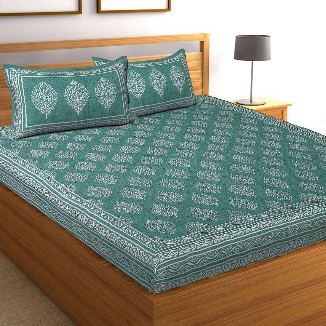     			WAR TRADE Cotton 1 Double Bedsheet with 2 Pillow Covers ( Green )