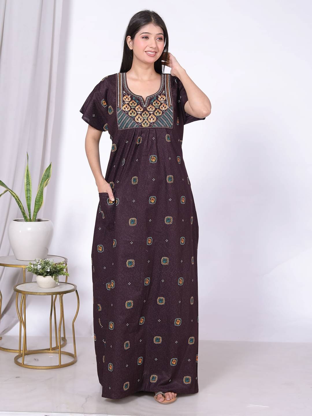     			Apratim Brown Cotton Women's Nightwear Nighty & Night Gowns ( Pack of 1 )
