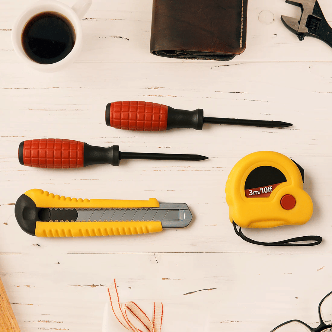     			Kadio 4 Hand Tool