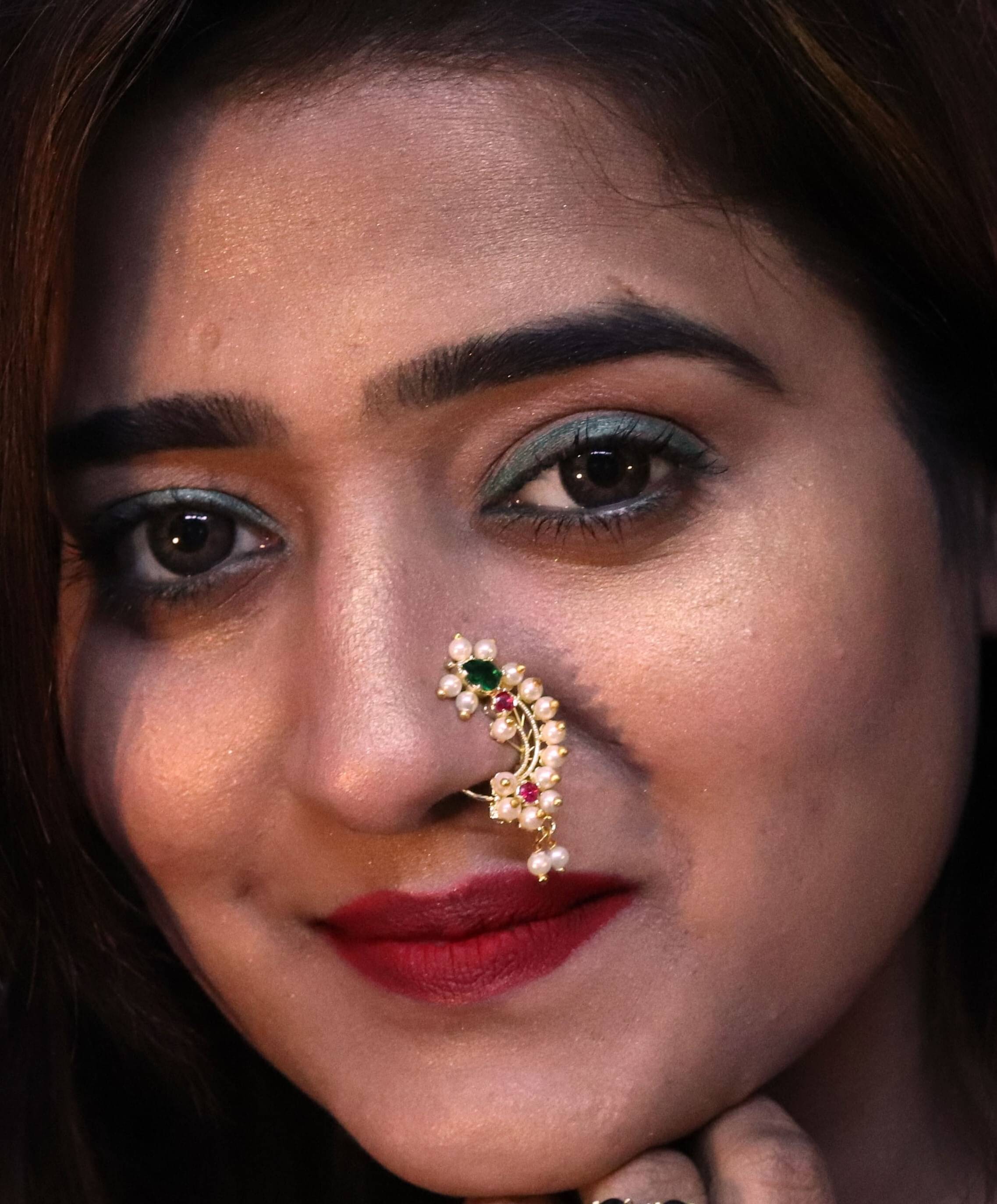     			MEHAK CREATION Silver Plated Crystal Nose Stud Set (Pack of 2)