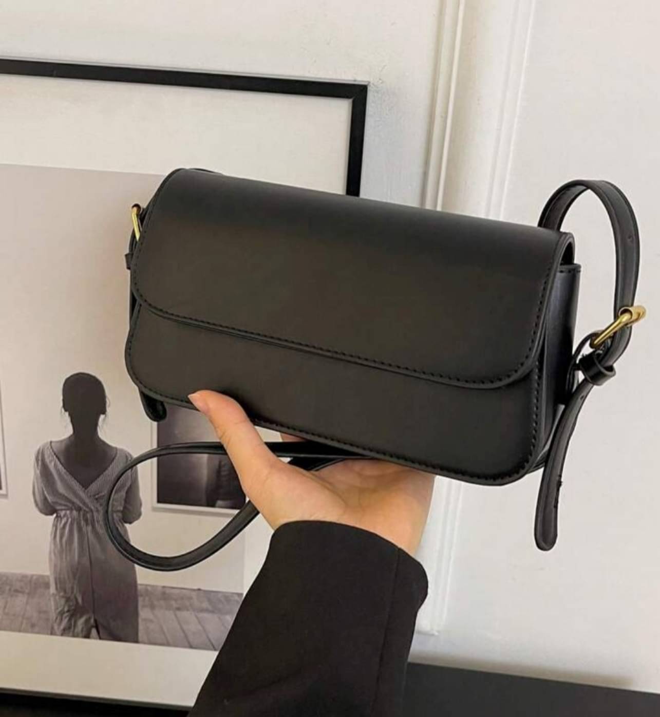     			MI PLUS Sling Bag PU Set of 1 ( Black )