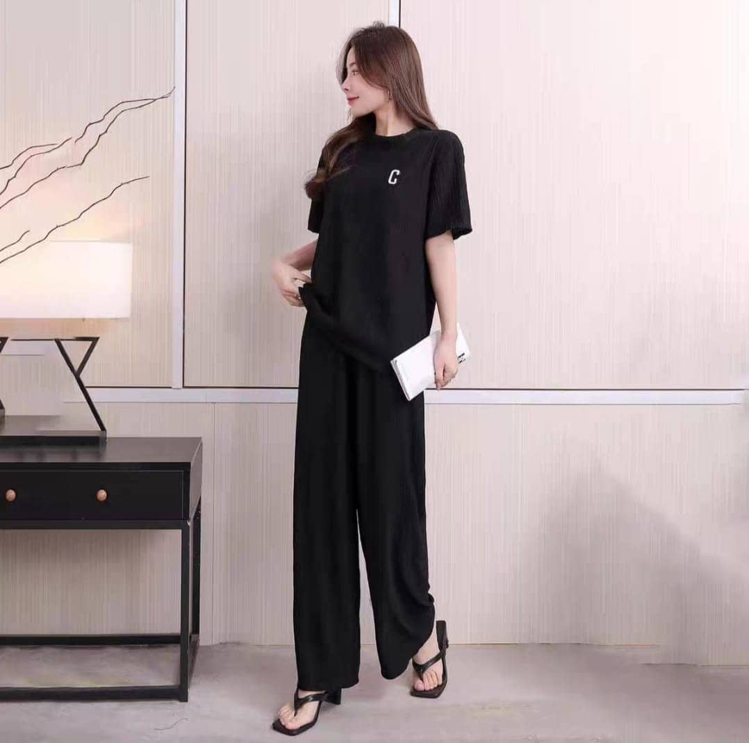 Nios Fashion Women Solid T-Shirt With Trousers Co-Ord Set ( Black )