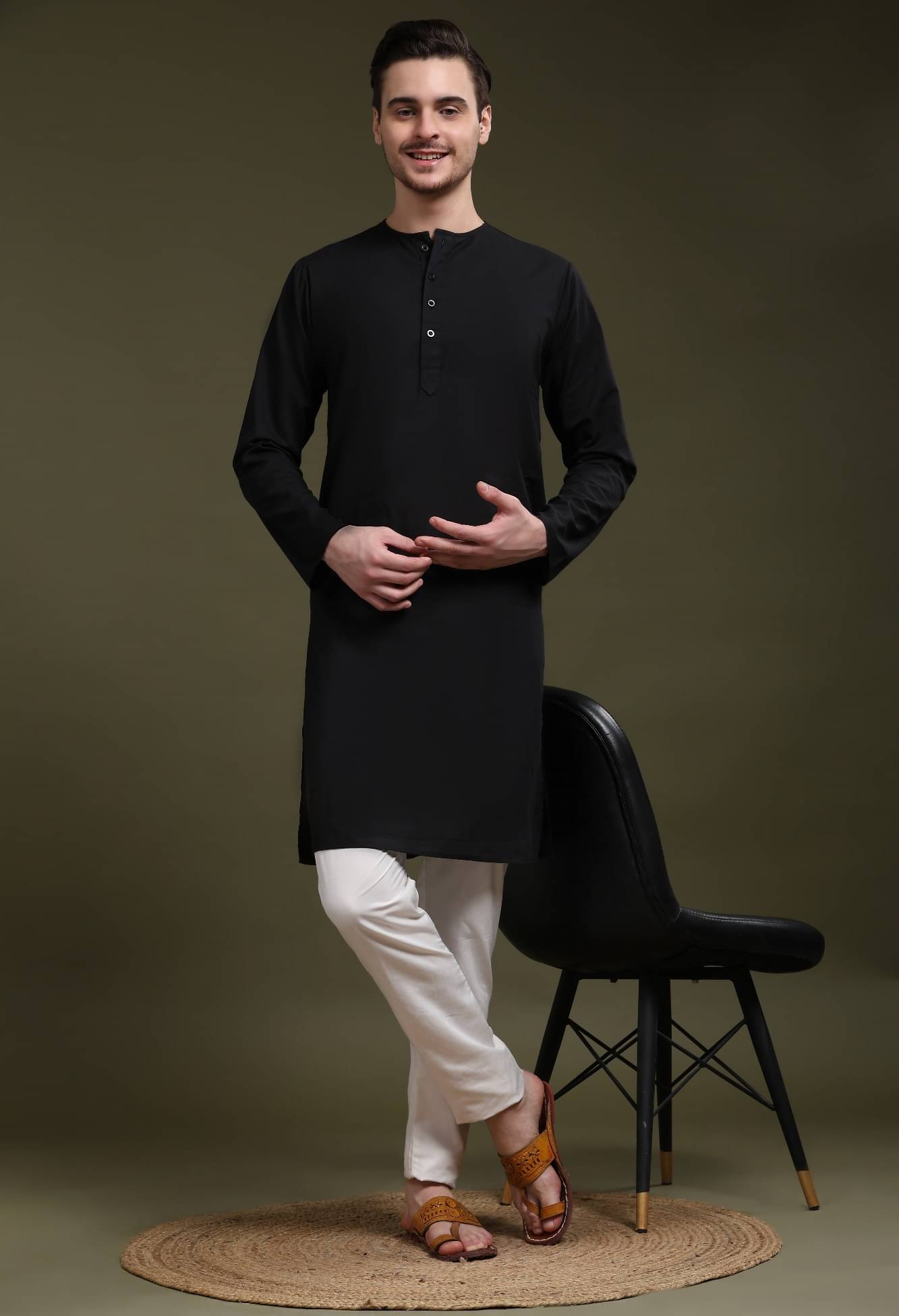     			SKAVIJ Black Cotton Regular Fit Men's Kurta Pyjama Set ( Pack of 1 )