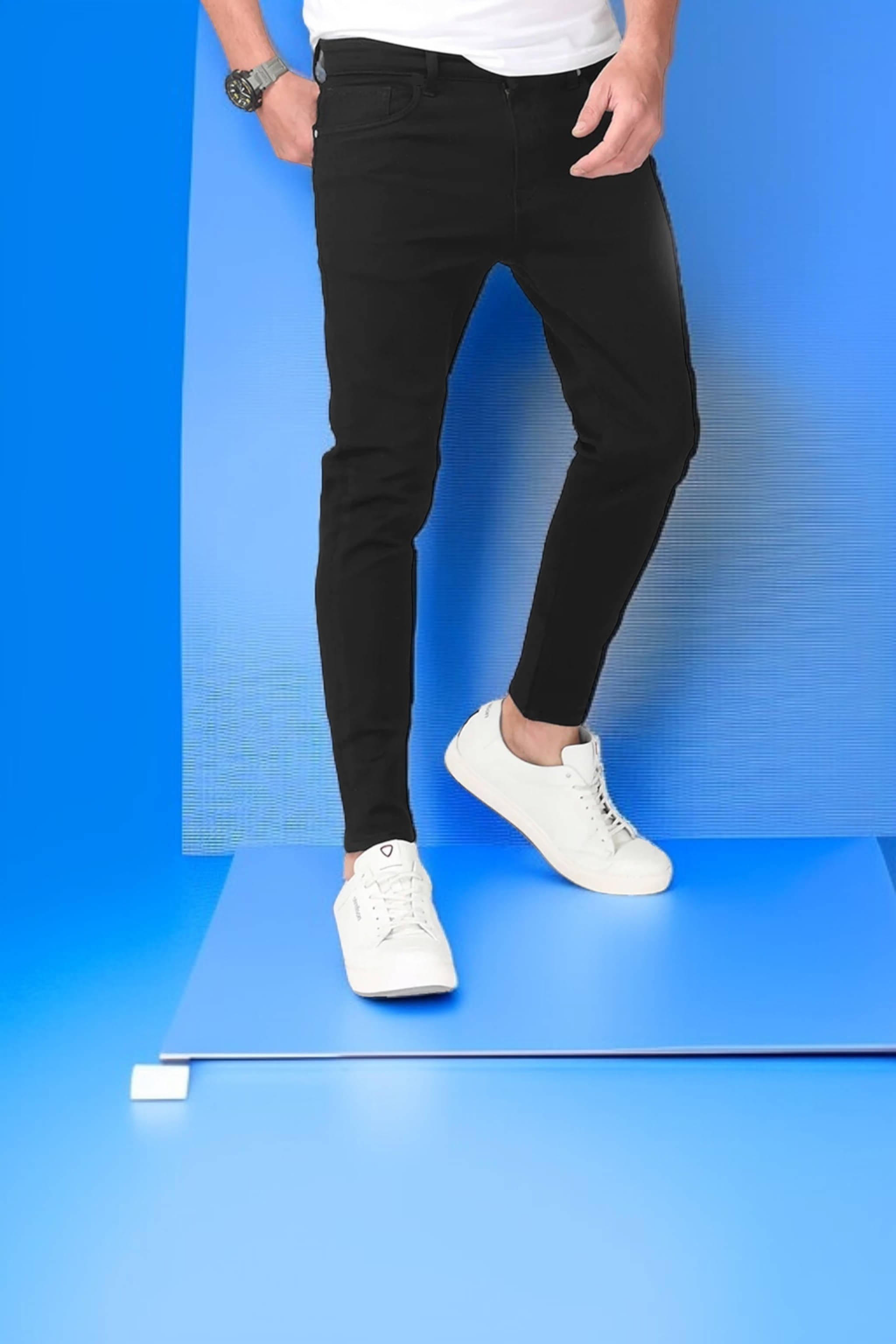 WHATON Slim Fit Basic Men's Jeans - Black ( Pack of 1 )     			WHATON Slim Fit Basic Men's Jeans - Black ( Pack of 1 )