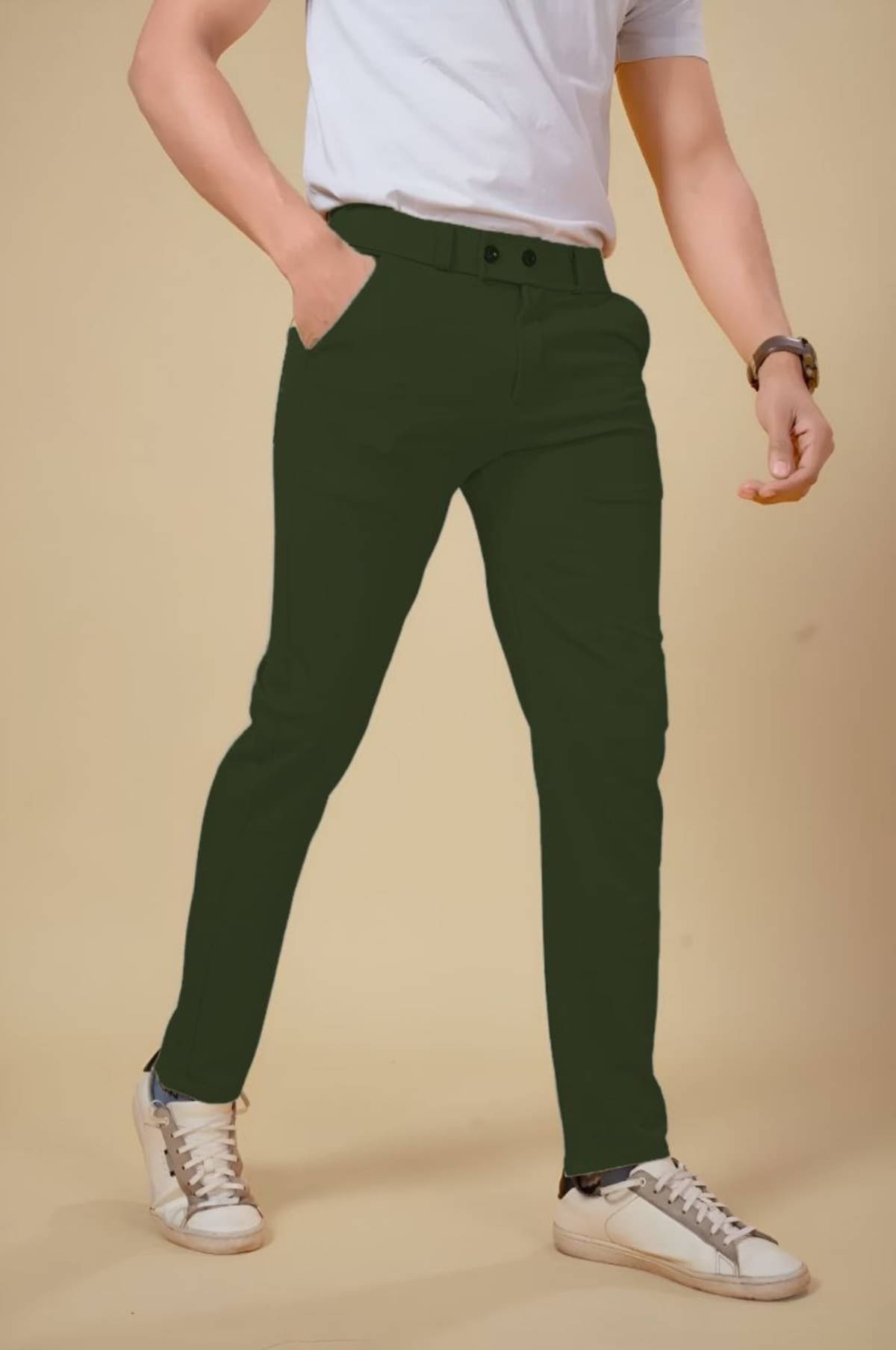 bluecorp enterprise Regular Flat Men's Chinos - Dark Green ( Pack of 1 ) bluecorp enterprise Regular Flat Men's Chinos - Dark Green ( Pack of 1 )