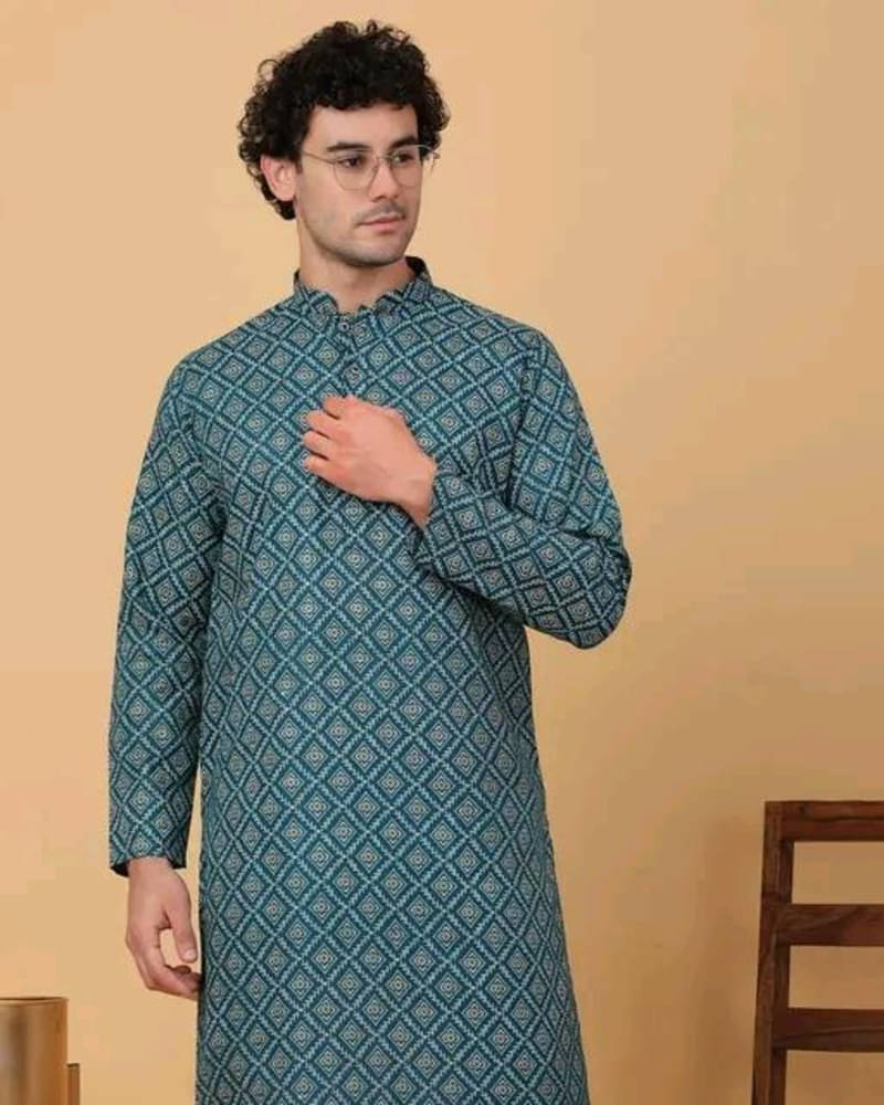 vesta exports Dark Green Cotton Men's Regular Kurta ( Pack of 1 ) vesta exports Dark Green Cotton Men's Regular Kurta ( Pack of 1 )