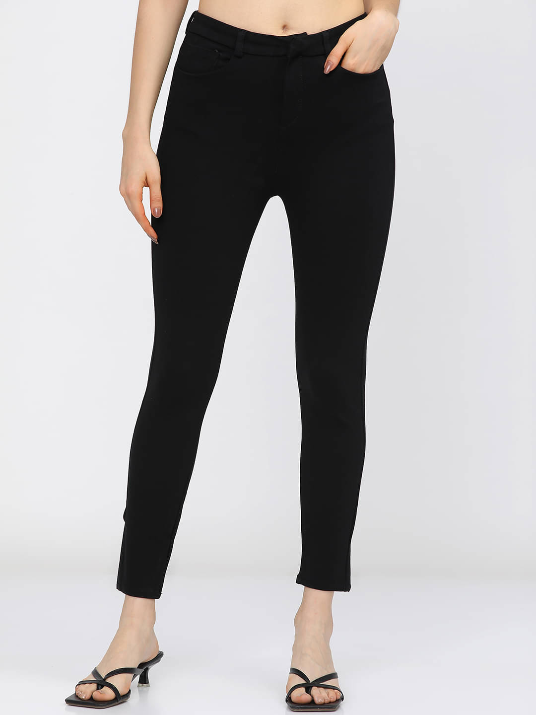     			Tokyo Talkies Pack of 1 Viscose Slim Women's Casual Pants ( Black )