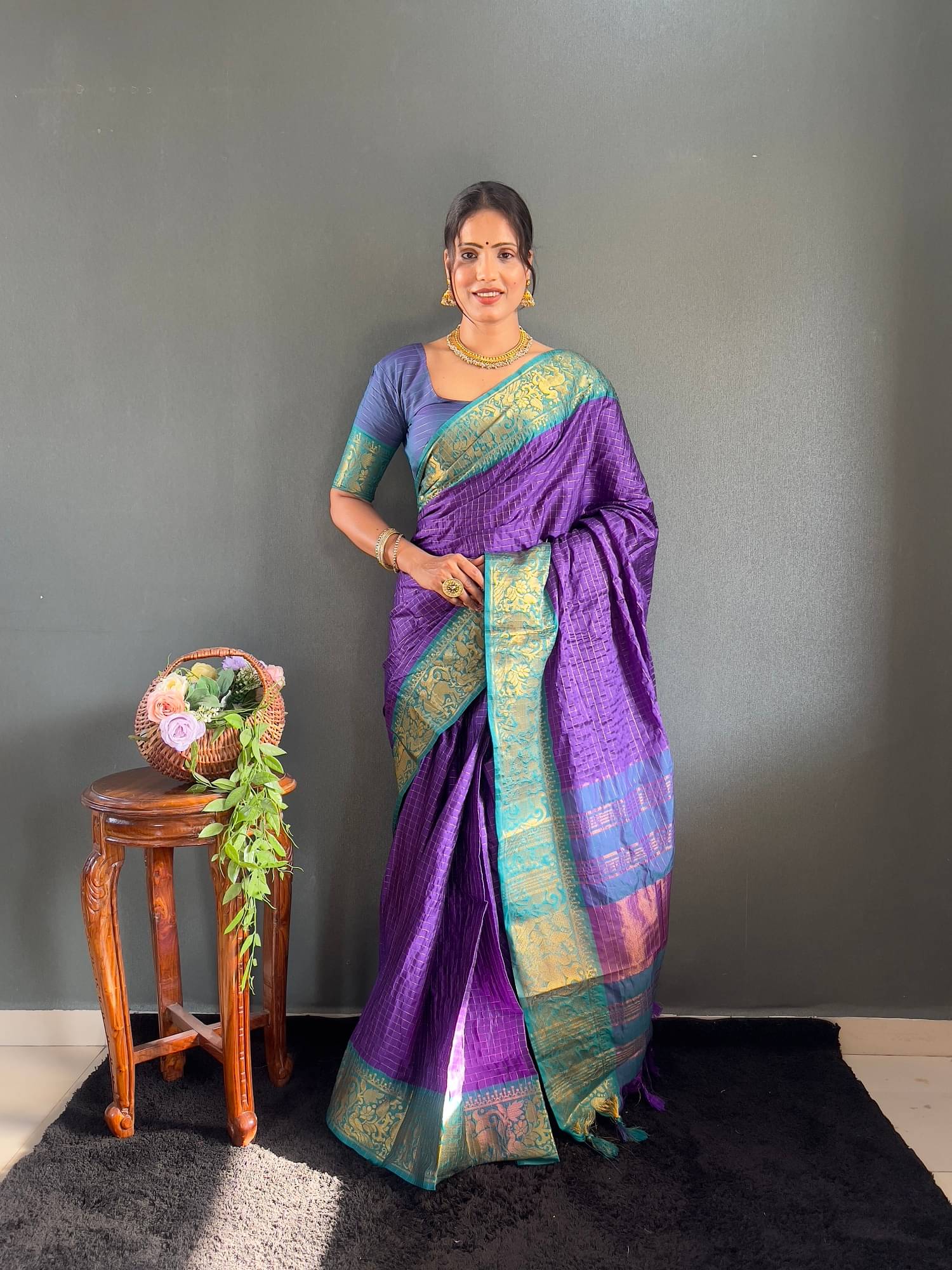 Aika Jacquard Printed Saree With Unstitched Blouse Piece ( Purple ) Aika Jacquard Printed Saree With Unstitched Blouse Piece ( Purple )