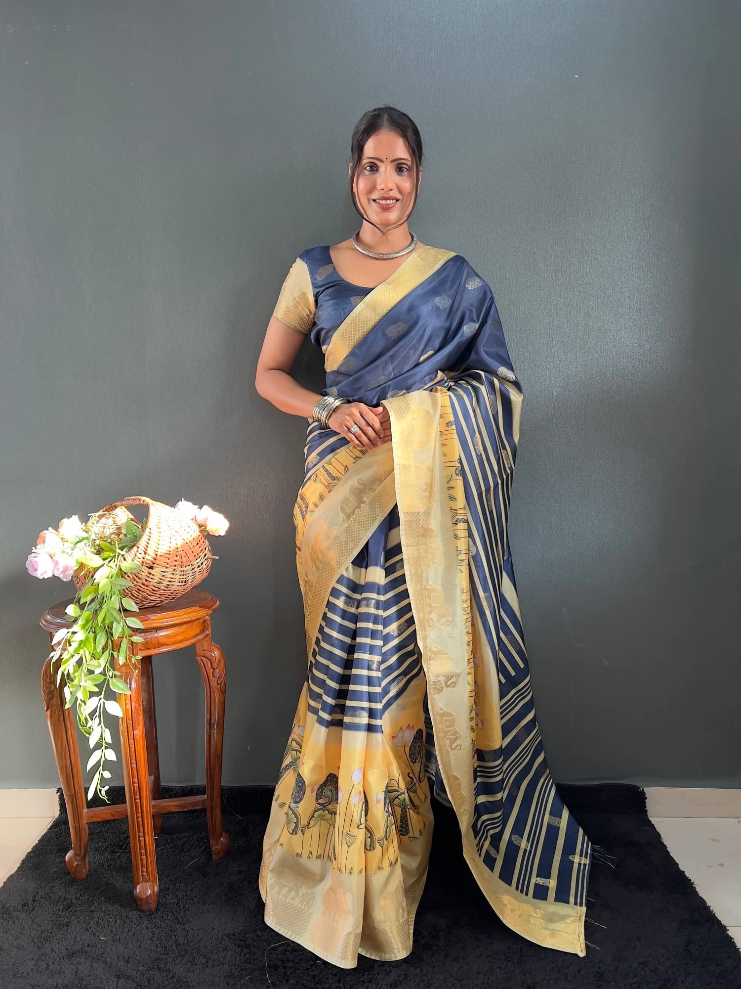 Aika Silk Printed Saree With Unstitched Blouse Piece ( Multicolor ) Aika Silk Printed Saree With Unstitched Blouse Piece ( Multicolor )