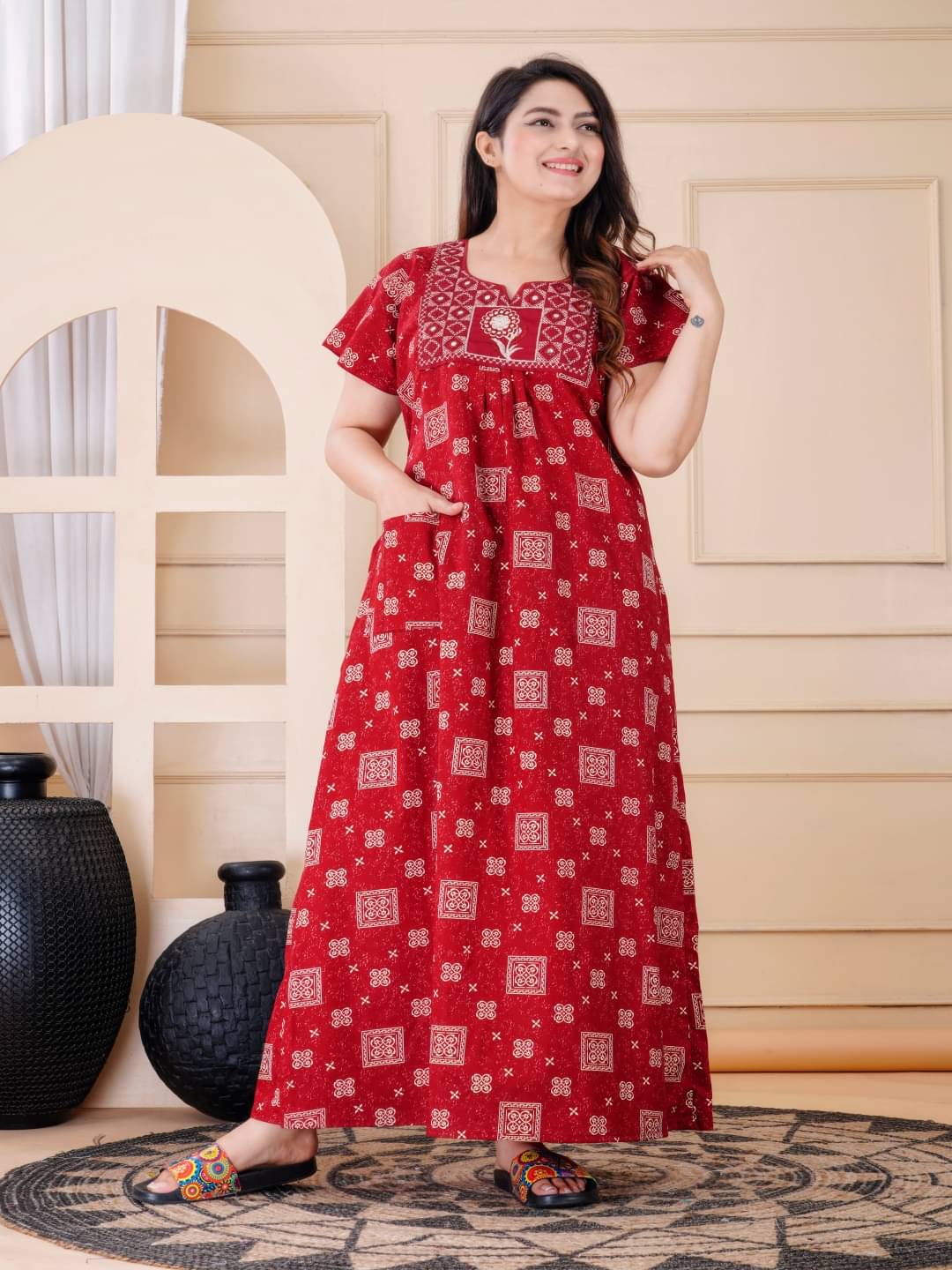     			Apratim Red Cotton Women's Nightwear Nighty & Night Gowns ( Pack of 1 )