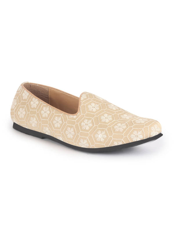 FAUSTO Beige Floral Embroidery Ethnic Slip On Juttis and Mojaris for Wedding|Party Slip-On|Traditional Kurtas Shoes FAUSTO Beige Floral Embroidery Ethnic Slip On Juttis and Mojaris for Wedding|Party Slip-On|Traditional Kurtas Shoes