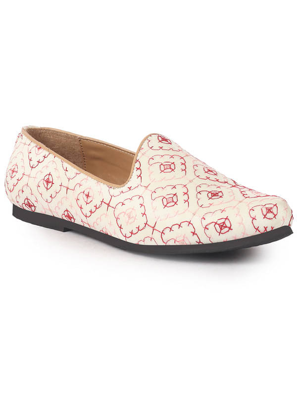     			FAUSTO White Maroon Embroidered Ethnic Slip On Juttis and Mojaris for Wedding|Traditional Sherwani Shoes|Haldi Slip-On Shoe