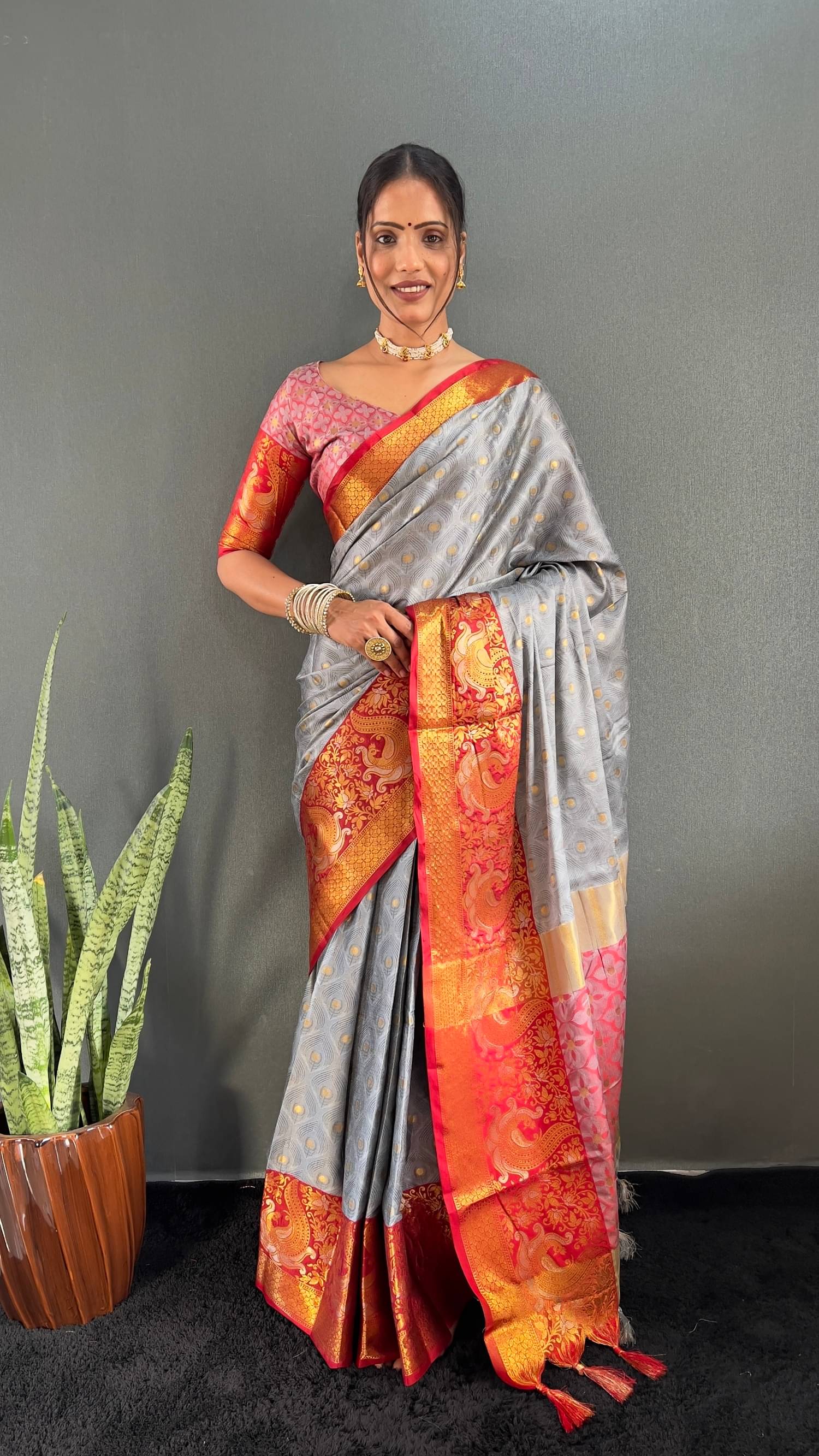 JULEE Silk Embellished Saree With Unstitched Blouse Piece ( Grey ) JULEE Silk Embellished Saree With Unstitched Blouse Piece ( Grey )