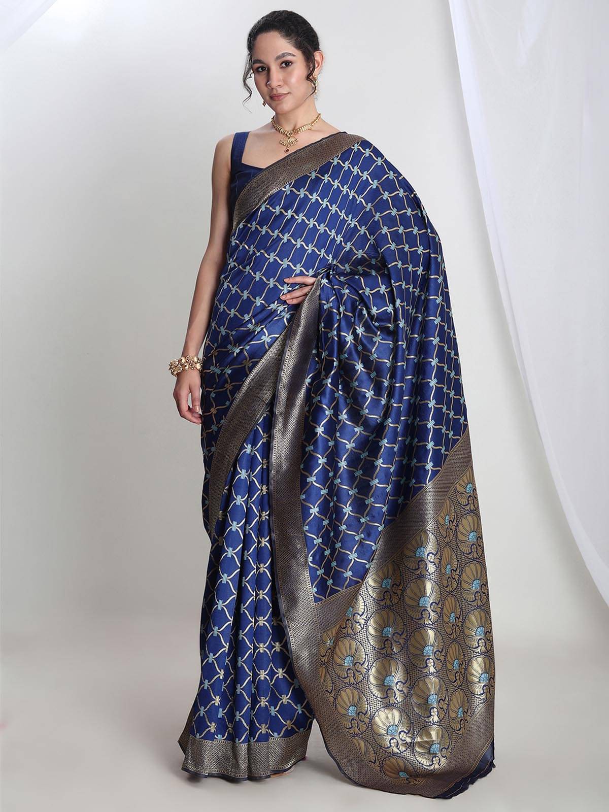     			Janasya Silk Blend Printed Saree With Unstitched Blouse Piece ( Blue )