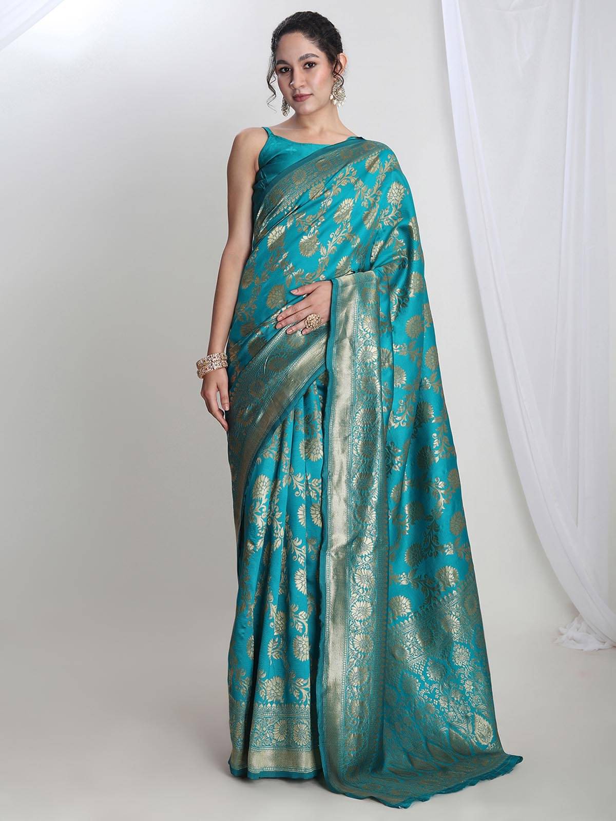 Janasya Silk Blend Woven Saree With Unstitched Blouse Piece ( Teal ) Janasya Silk Blend Woven Saree With Unstitched Blouse Piece ( Teal )