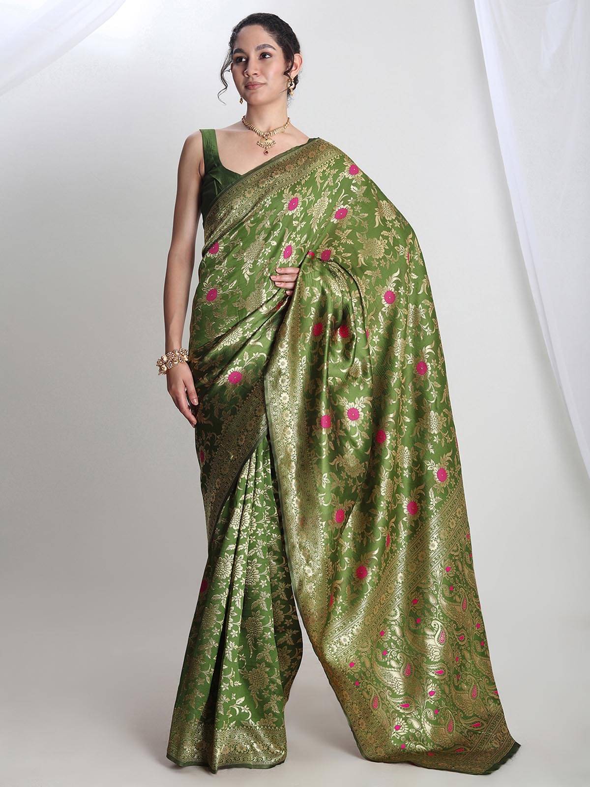    			Janasya Silk Blend Woven Saree With Unstitched Blouse Piece ( Green )