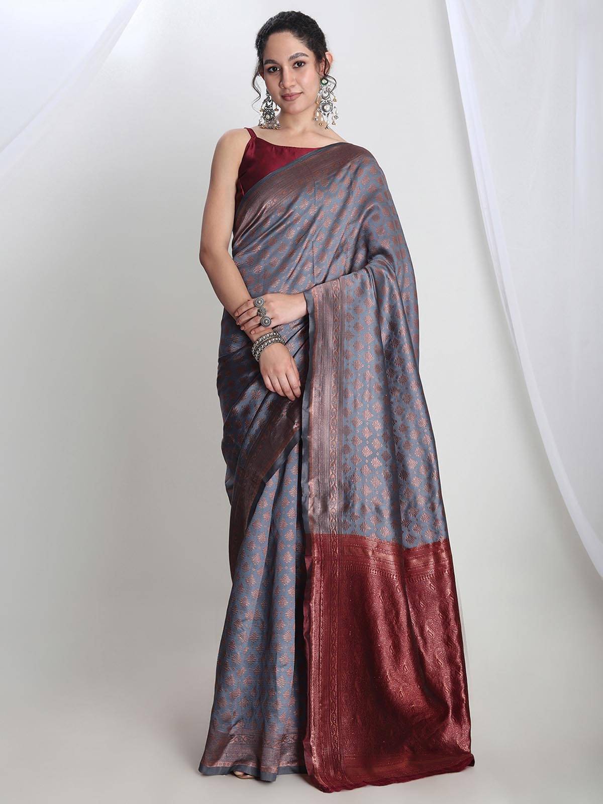 Janasya Silk Blend Woven Saree With Unstitched Blouse Piece ( Grey )     			Janasya Silk Blend Woven Saree With Unstitched Blouse Piece ( Grey )
