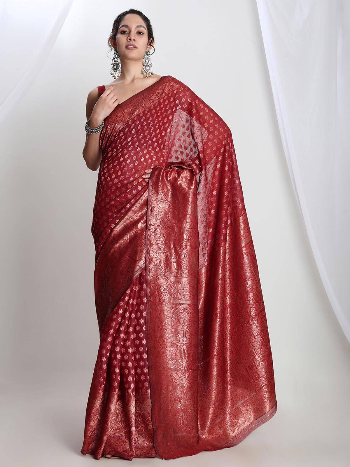 Janasya Silk Blend Woven Saree With Unstitched Blouse Piece ( Red ) Janasya Silk Blend Woven Saree With Unstitched Blouse Piece ( Red )