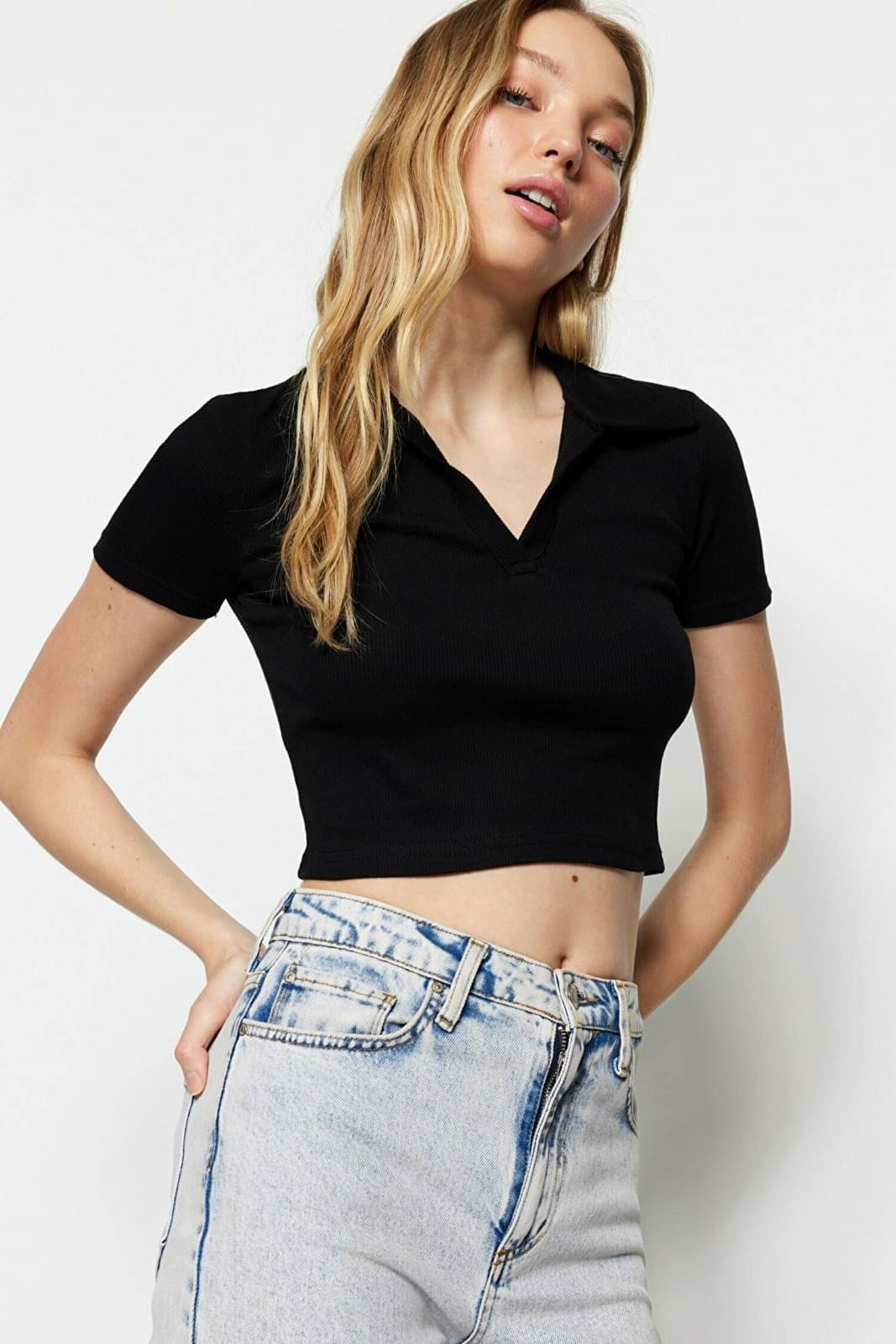 Redamancii Women's Cotton Crop Top ( Black ) Redamancii Women's Cotton Crop Top ( Black )