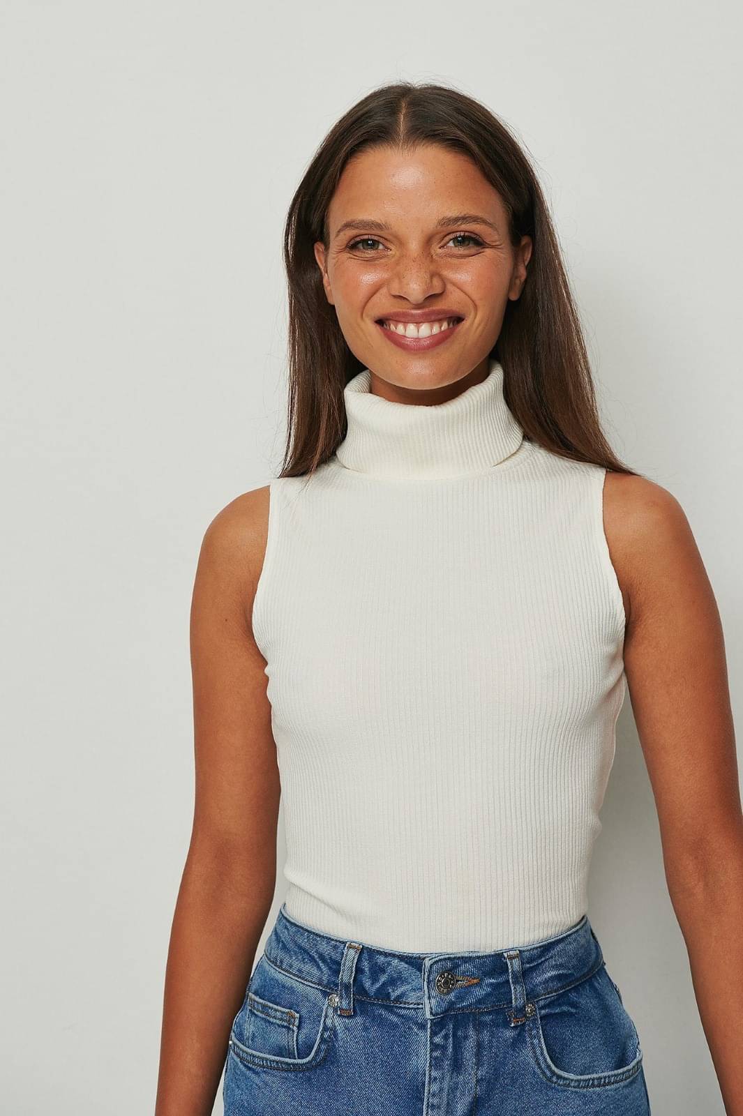     			Redamancii Women's Cotton Regular Top ( White )