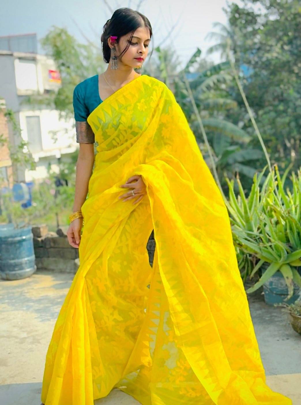 SARADA HANDLOOM Cotton Woven Saree With Unstitched Blouse Piece ( Yellow ) SARADA HANDLOOM Cotton Woven Saree With Unstitched Blouse Piece ( Yellow )