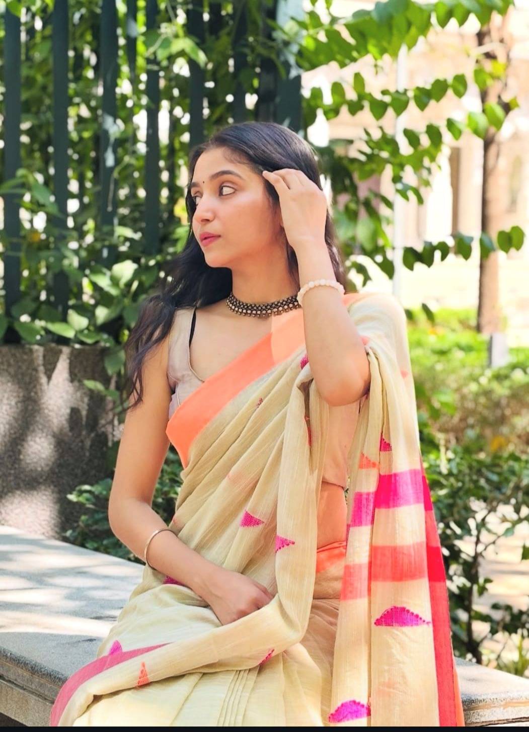    			SARADA HANDLOOM Cotton Woven Saree With Unstitched Blouse Piece ( Beige )