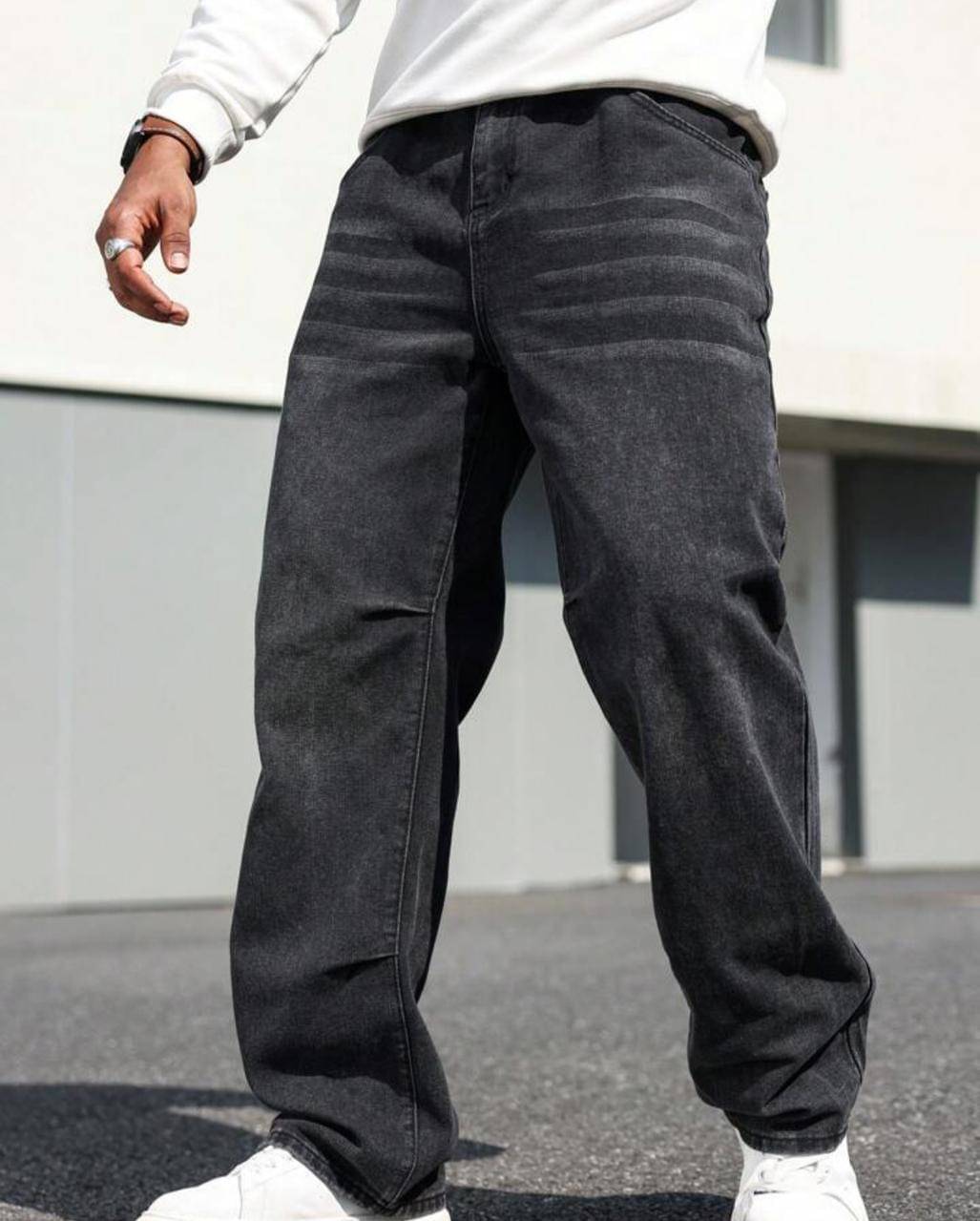 SiNK DENIMS Clean Look Men's Jeans - Black ( Pack of 1 )     			SiNK DENIMS Clean Look Men's Jeans - Black ( Pack of 1 )