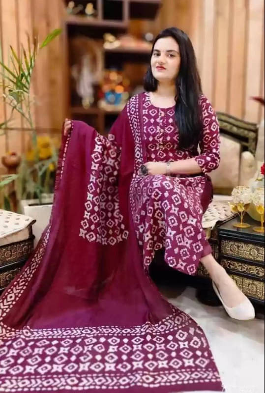     			Supar Sleave Women Viscose Printed Straight Kurti With Pants ( Maroon )