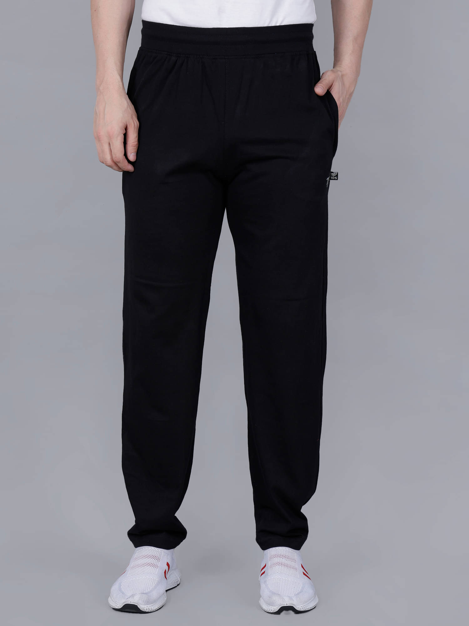 Texfro Black Cotton Blend Men's Sports Trackpants ( Pack of 1 ) Texfro Black Cotton Blend Men's Sports Trackpants ( Pack of 1 )