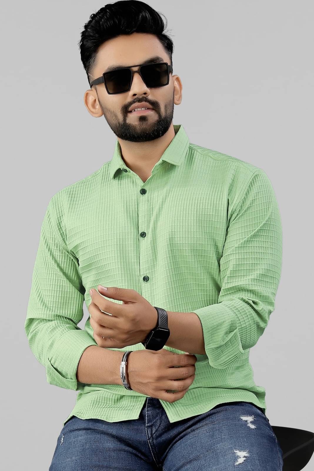 VELLOSTA Polyester Regular Fit Self Design Full Sleeves Men's Casual Shirt - Green ( Pack of 1 ) VELLOSTA Polyester Regular Fit Self Design Full Sleeves Men's Casual Shirt - Green ( Pack of 1 )