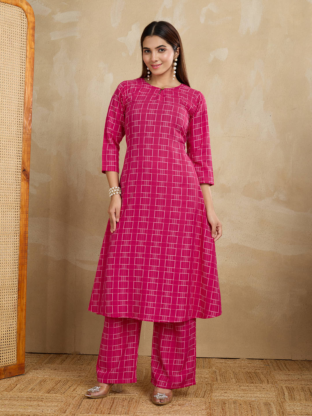     			Women Basket Women Cotton Printed Straight Kurti With Palazzo ( Pink )