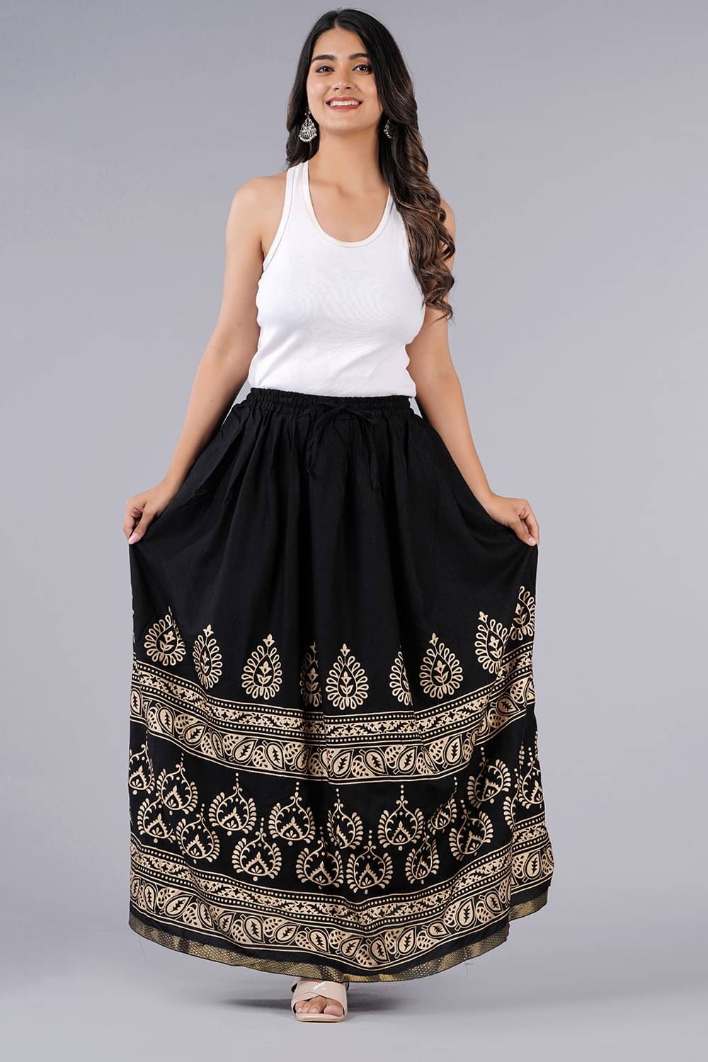 yashiv Black Viscose Women's Flared Skirt ( Pack of 1 ) yashiv Black Viscose Women's Flared Skirt ( Pack of 1 )