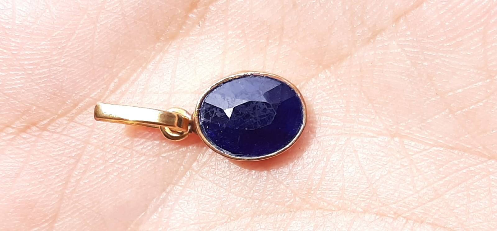     			NATURAL AND TOP QUALITY BLUE STONE GOLD PLATED PENDENT