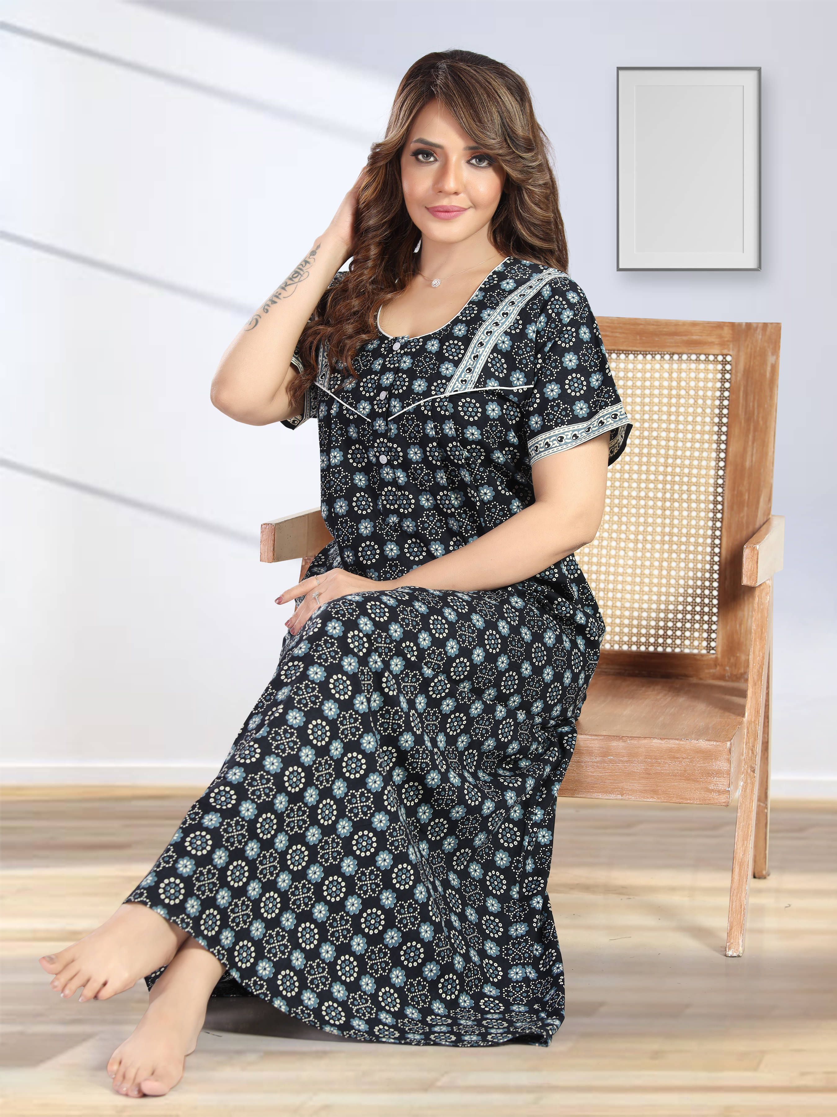     			RS Black Cotton Women's Nightwear Nighty & Night Gowns ( Pack of 1 )